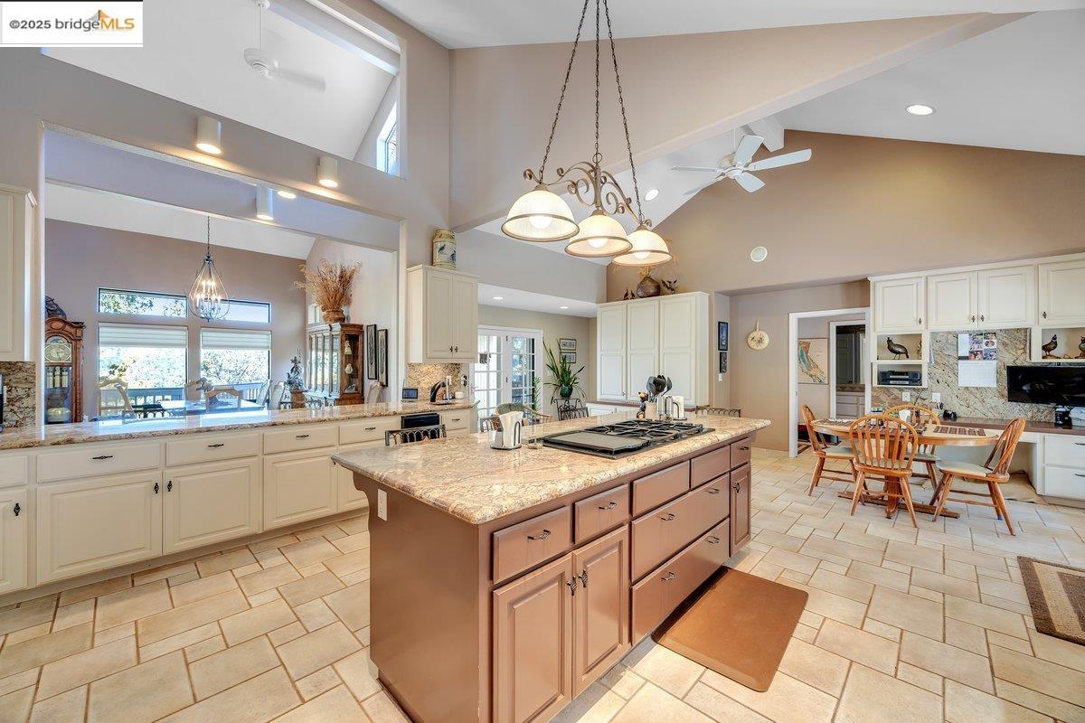 13700 Clements Rd, Groveland CA 95321 — photo 17