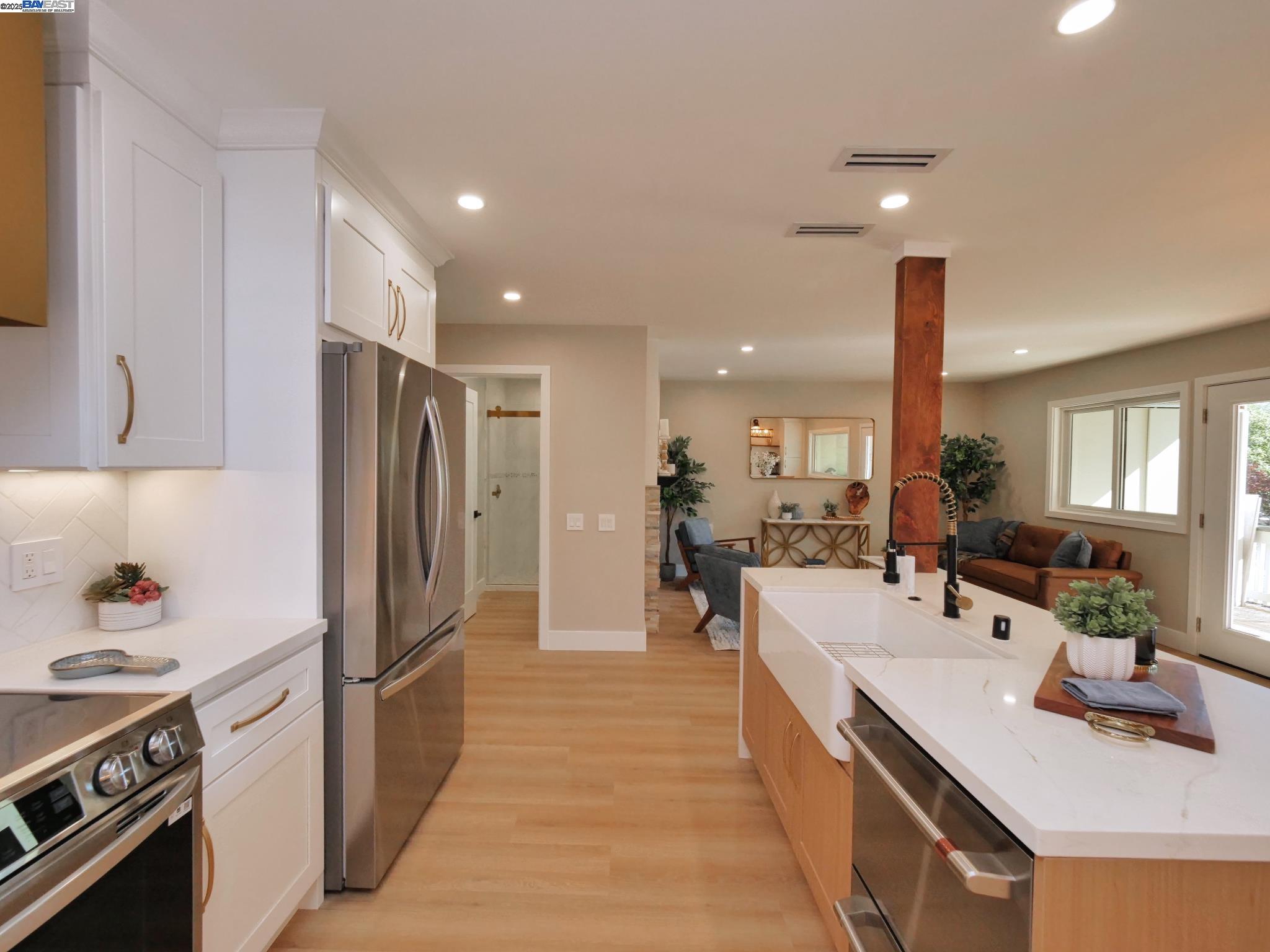 Photo #6: 41114551 Listing: Photo #6