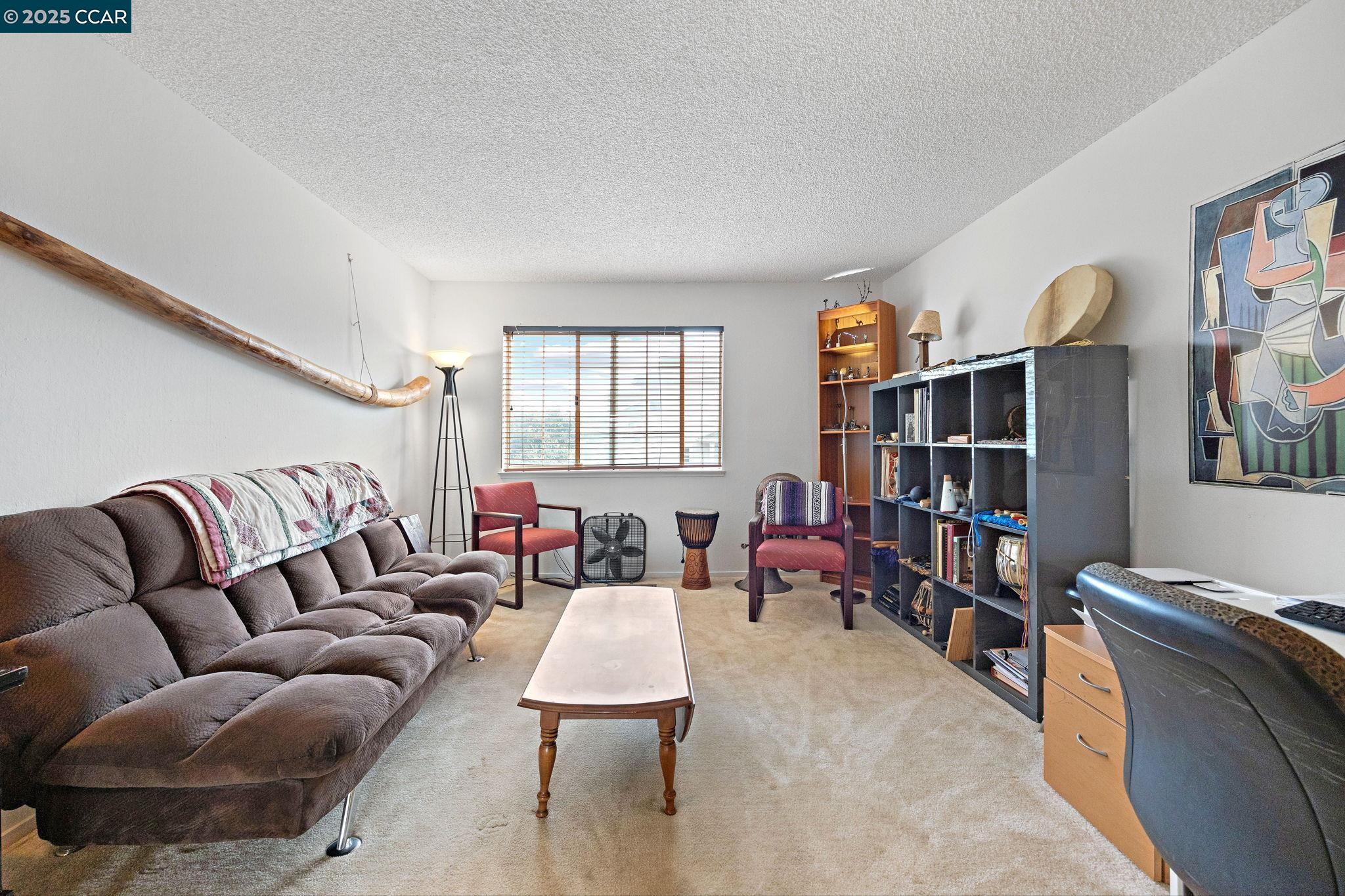 Detail Gallery Image 13 of 44 For 624 Primrose Ter, Pinole,  CA 94564 - 3 Beds | 2/1 Baths