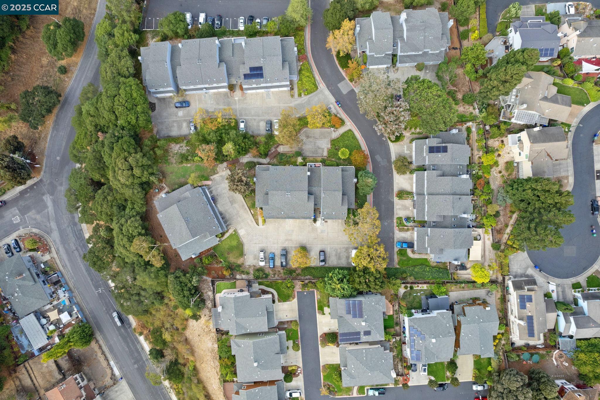 Detail Gallery Image 38 of 44 For 624 Primrose Ter, Pinole,  CA 94564 - 3 Beds | 2/1 Baths