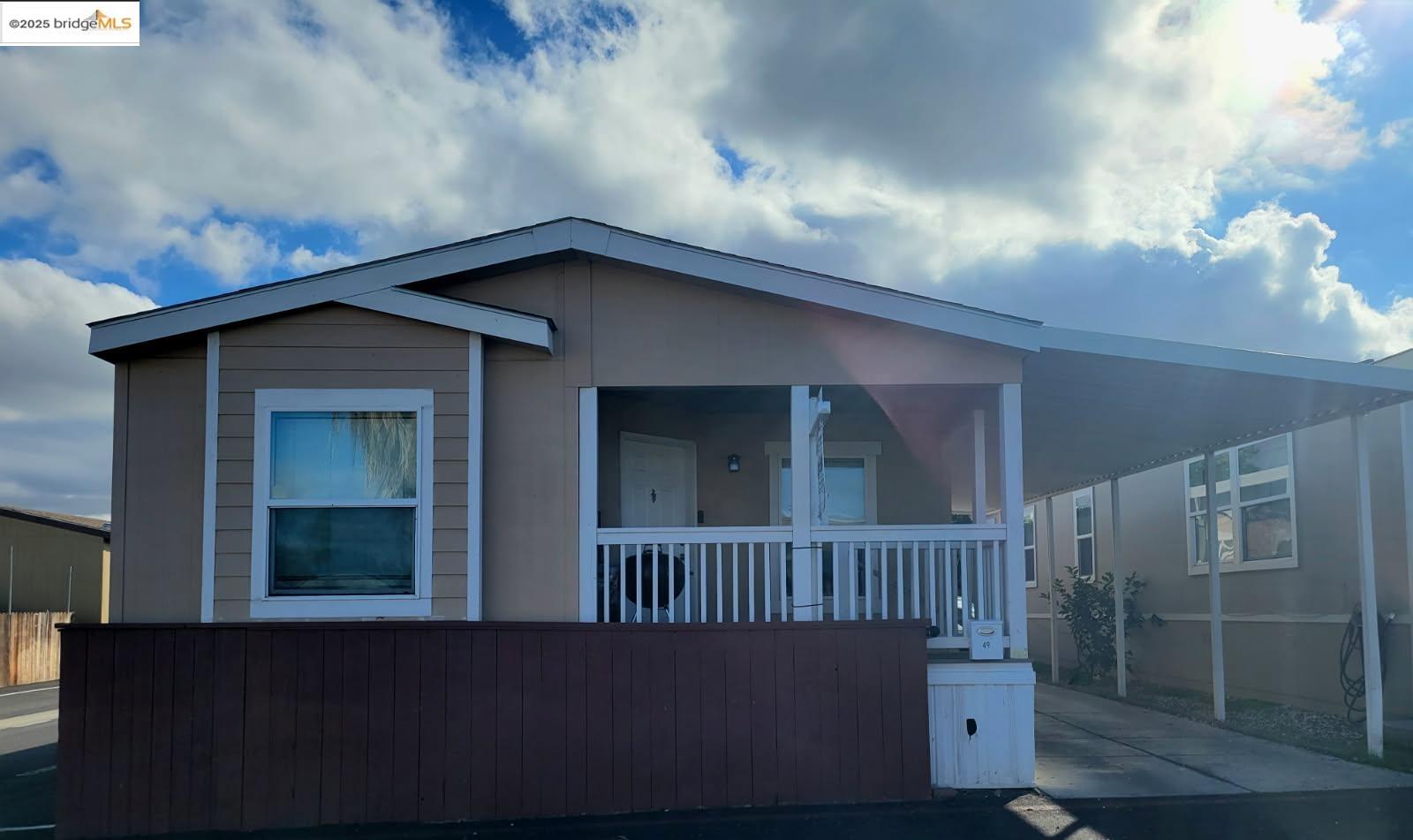 Front Image Thumbnail for EB41114826