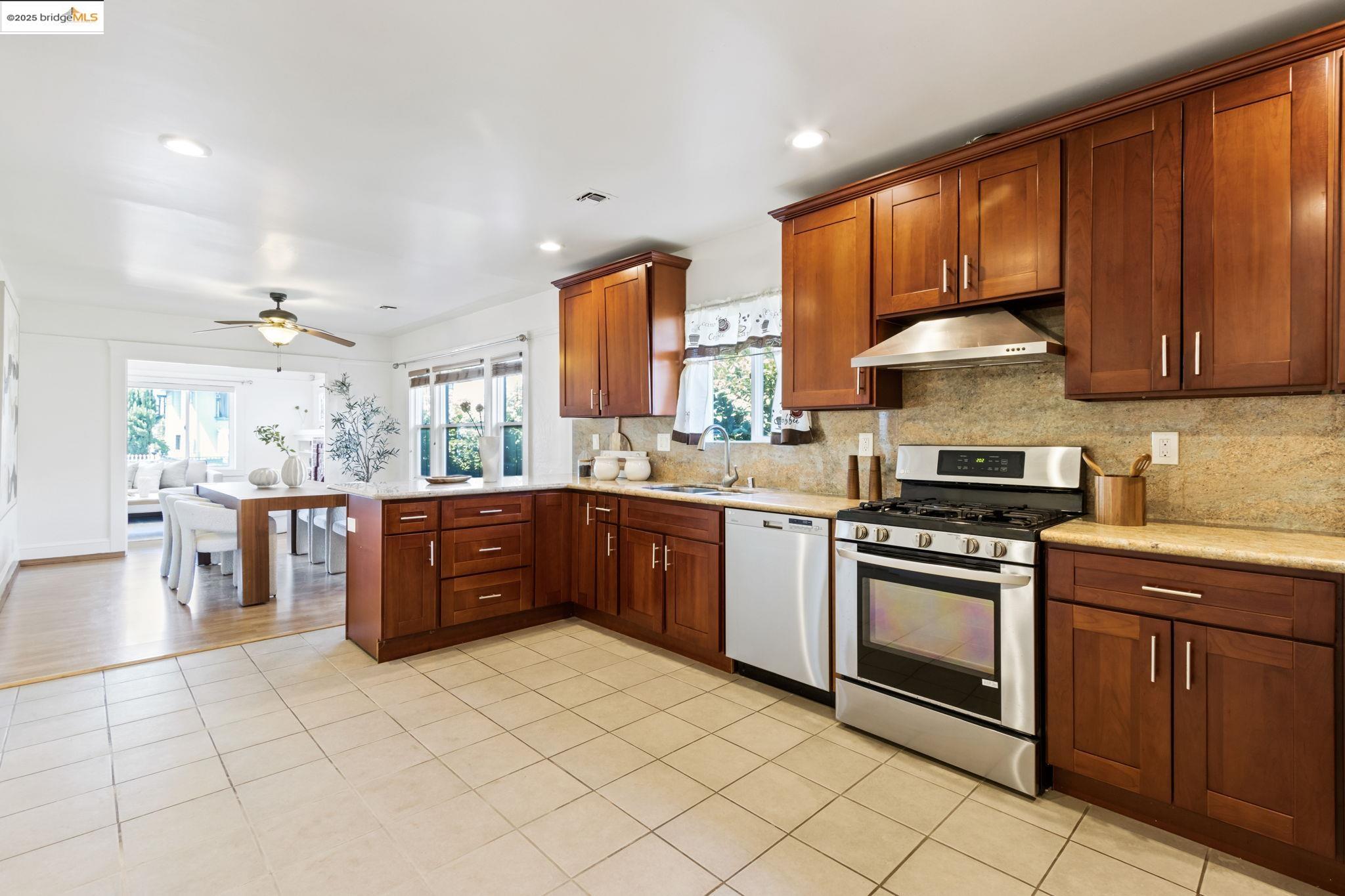 Front Image Thumbnail for EB41114890