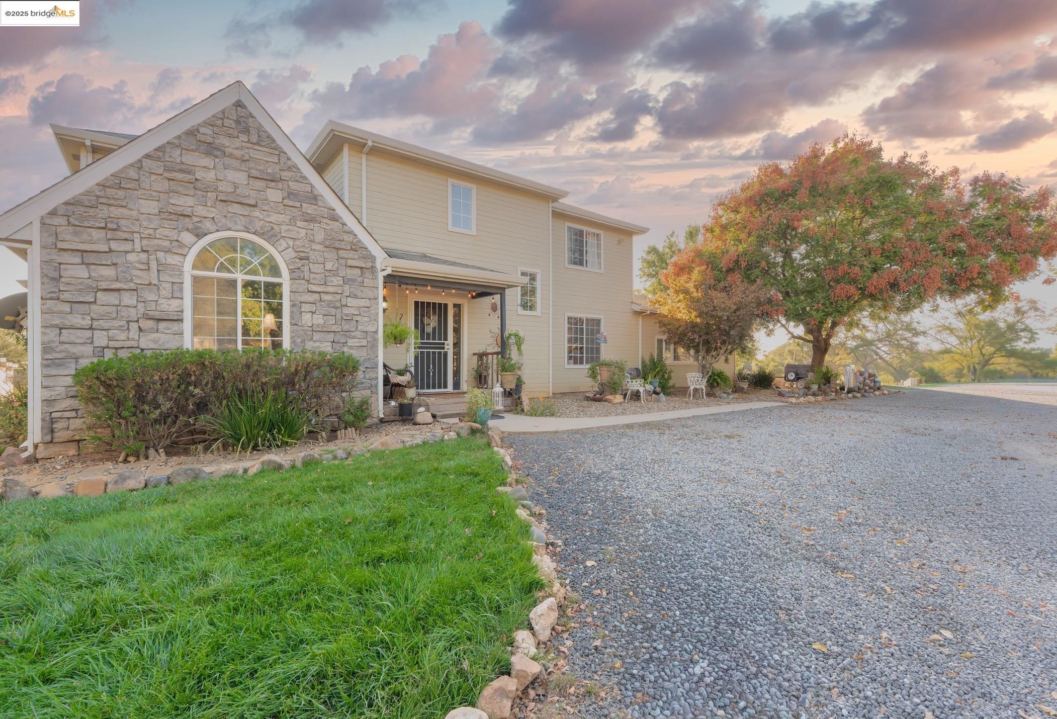 Front Image Thumbnail for EB41115021