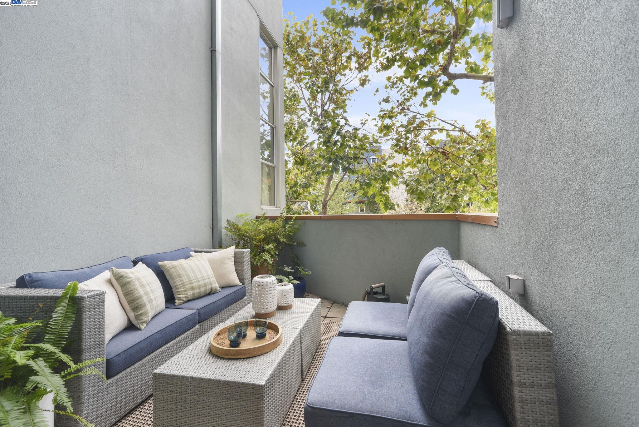 Detail Gallery Image 16 of 47 For 3960 Adeline St #107,  Emeryville,  CA 94608 - 1 Beds | 1/1 Baths