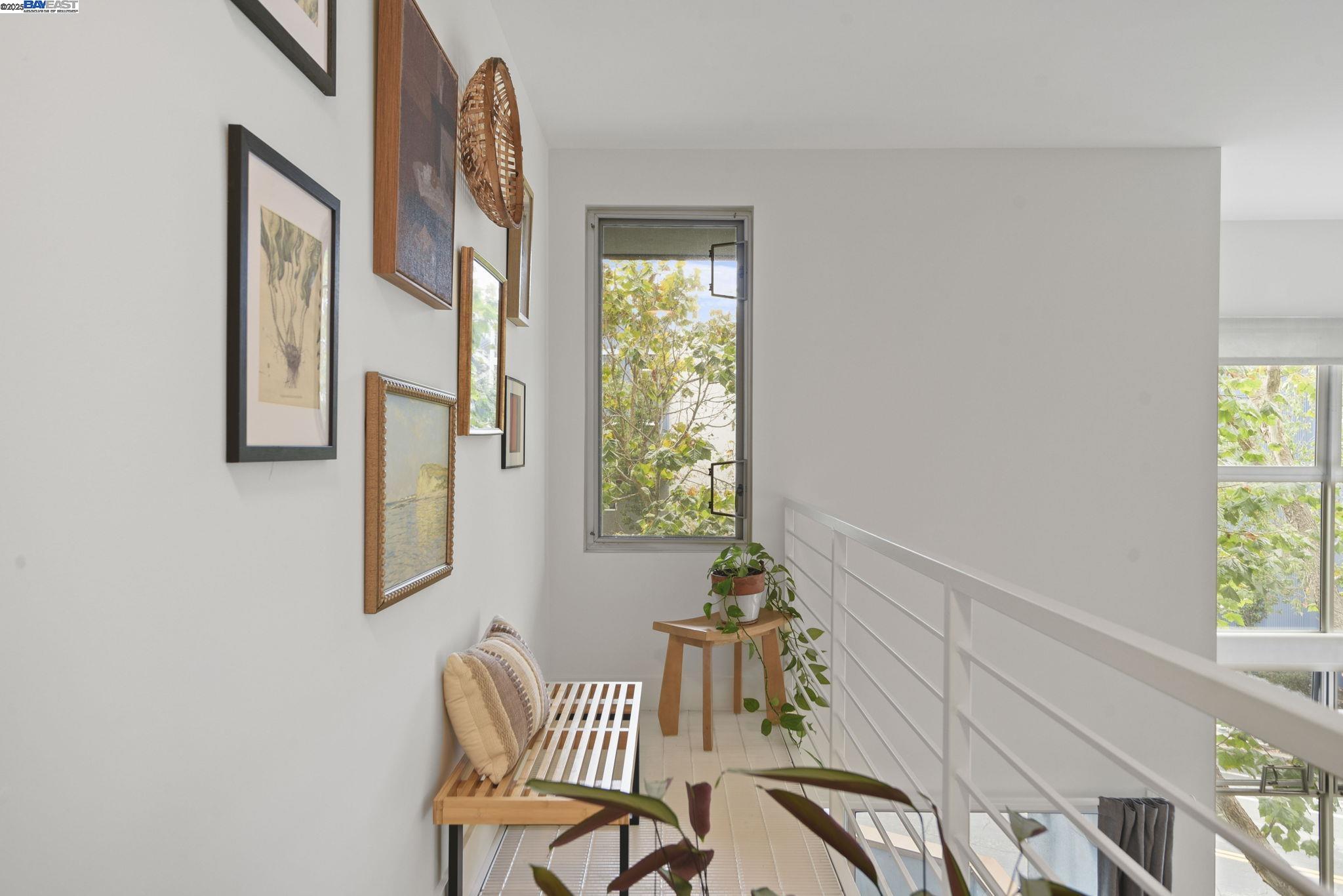 Detail Gallery Image 40 of 47 For 3960 Adeline St #107,  Emeryville,  CA 94608 - 1 Beds | 1/1 Baths