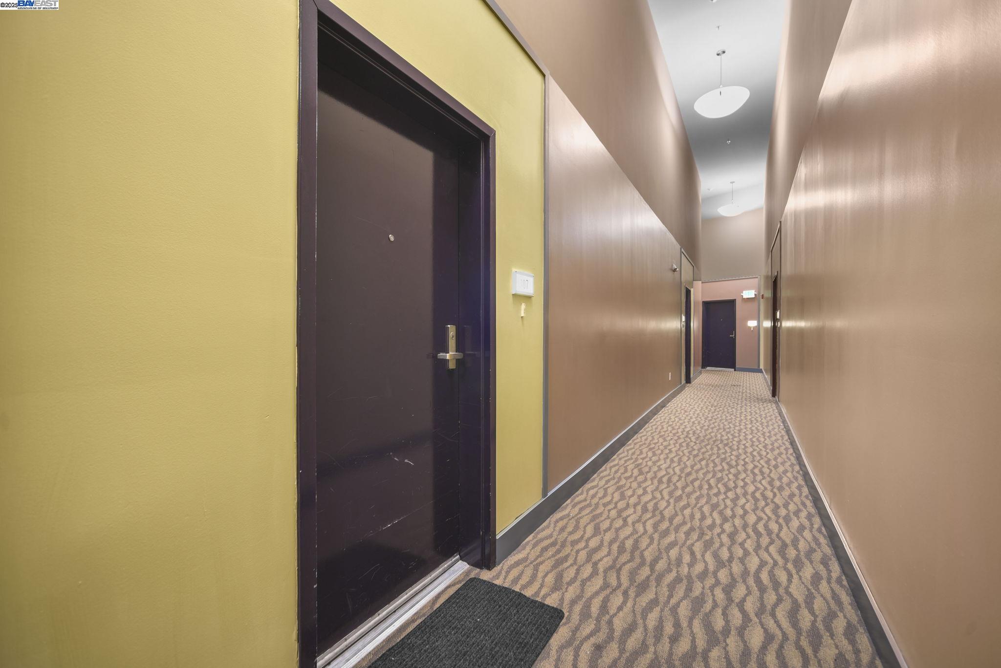 Detail Gallery Image 41 of 47 For 3960 Adeline St #107,  Emeryville,  CA 94608 - 1 Beds | 1/1 Baths