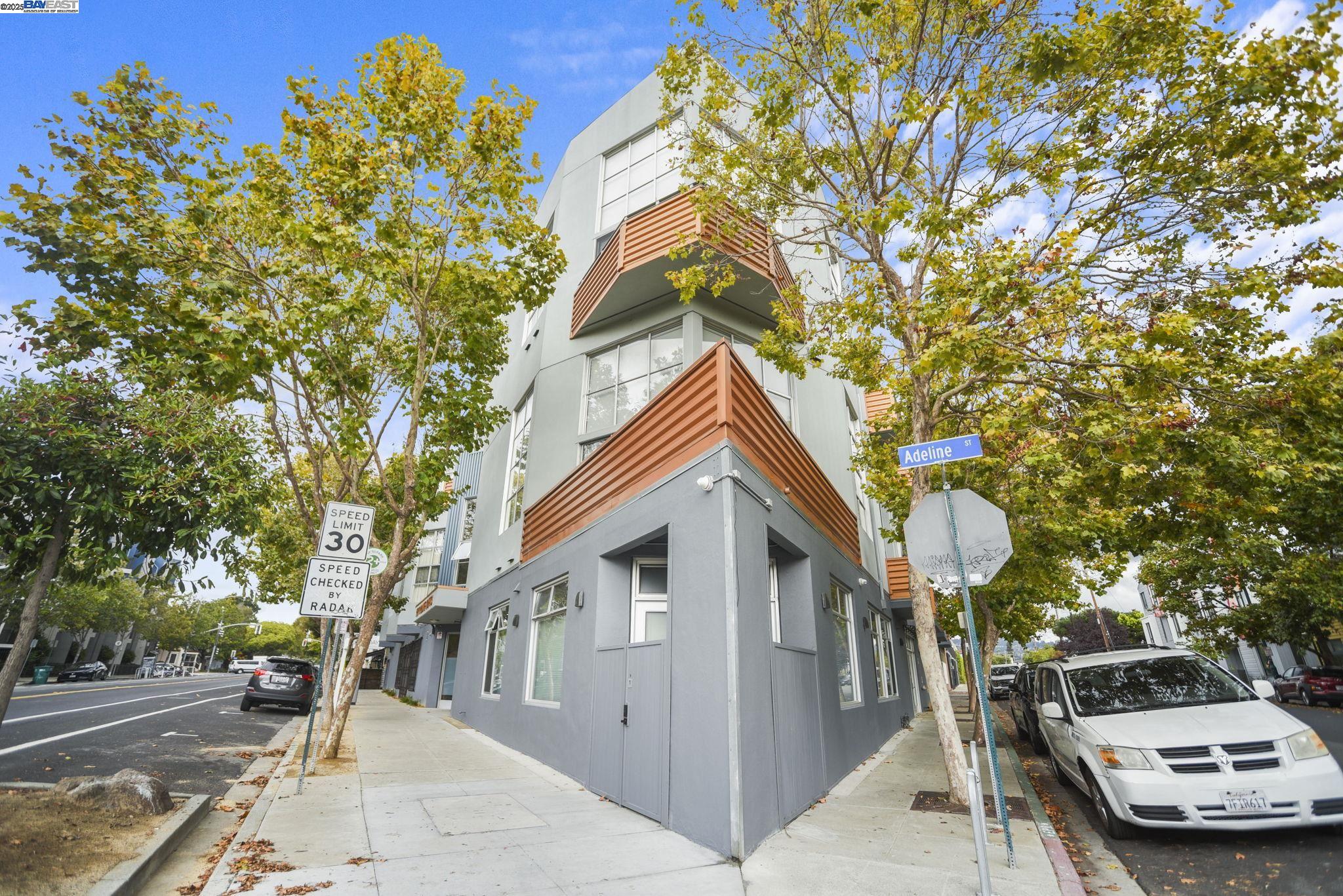 Detail Gallery Image 45 of 47 For 3960 Adeline St #107,  Emeryville,  CA 94608 - 1 Beds | 1/1 Baths