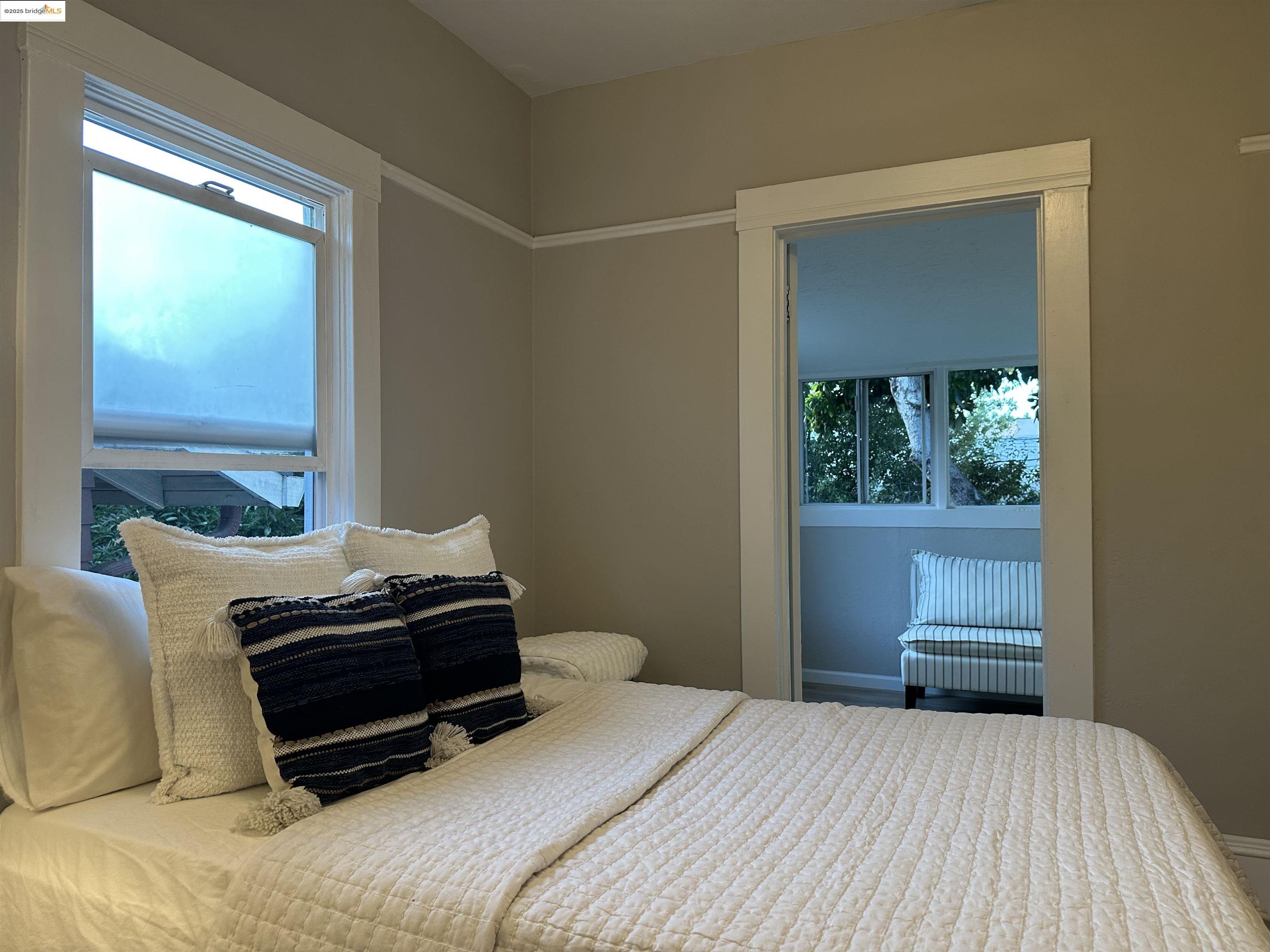 2628 School  St, Oakland CA 94602 — photo 14
