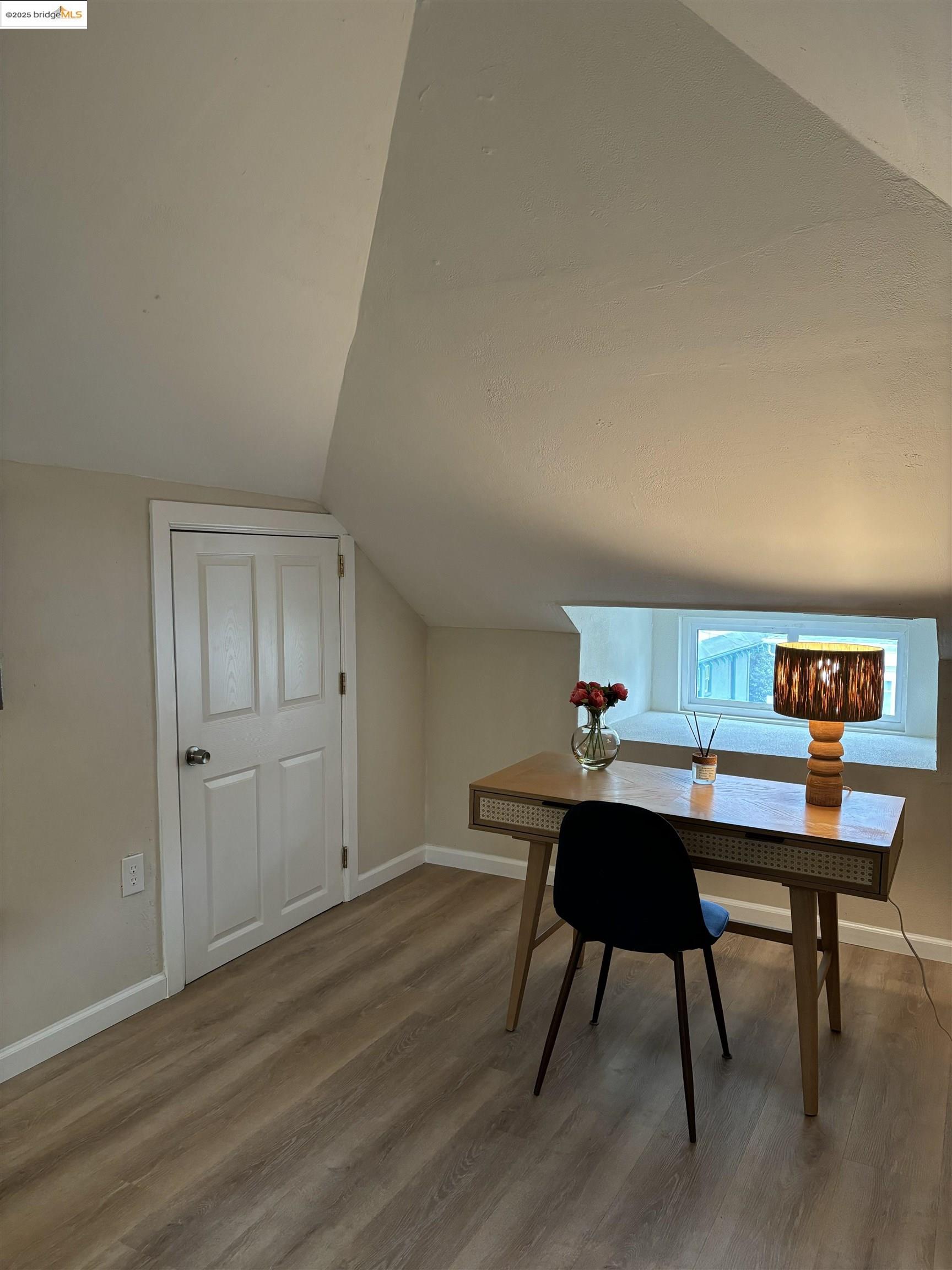 2628 School  St, Oakland CA 94602 — photo 24
