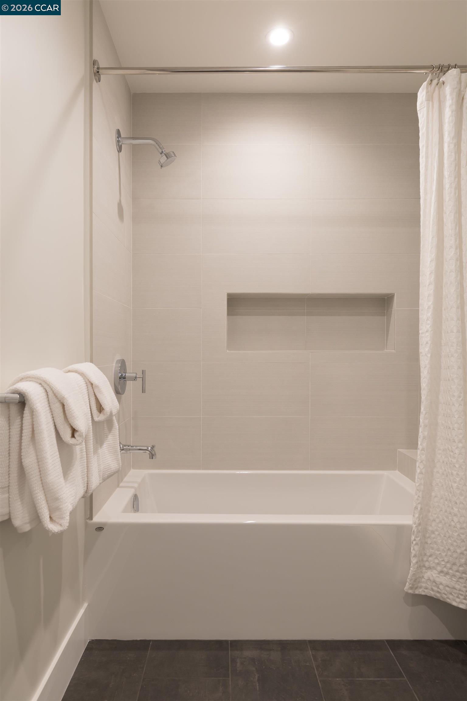 Photo #15: 41115397 Listing: Photo #15