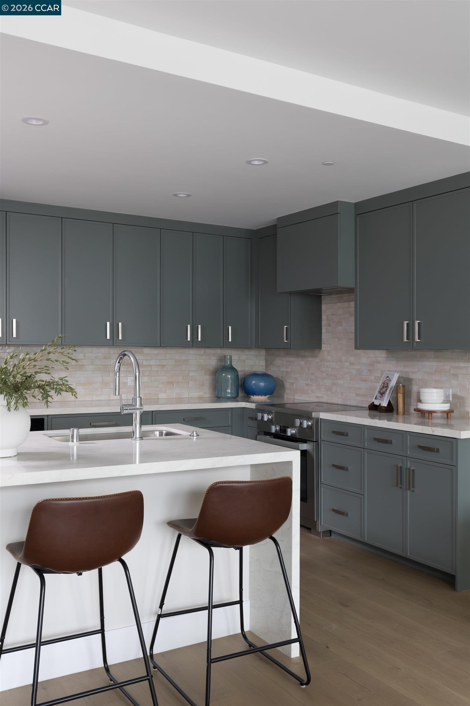 Photo #6: 41115397 Listing: Photo #6