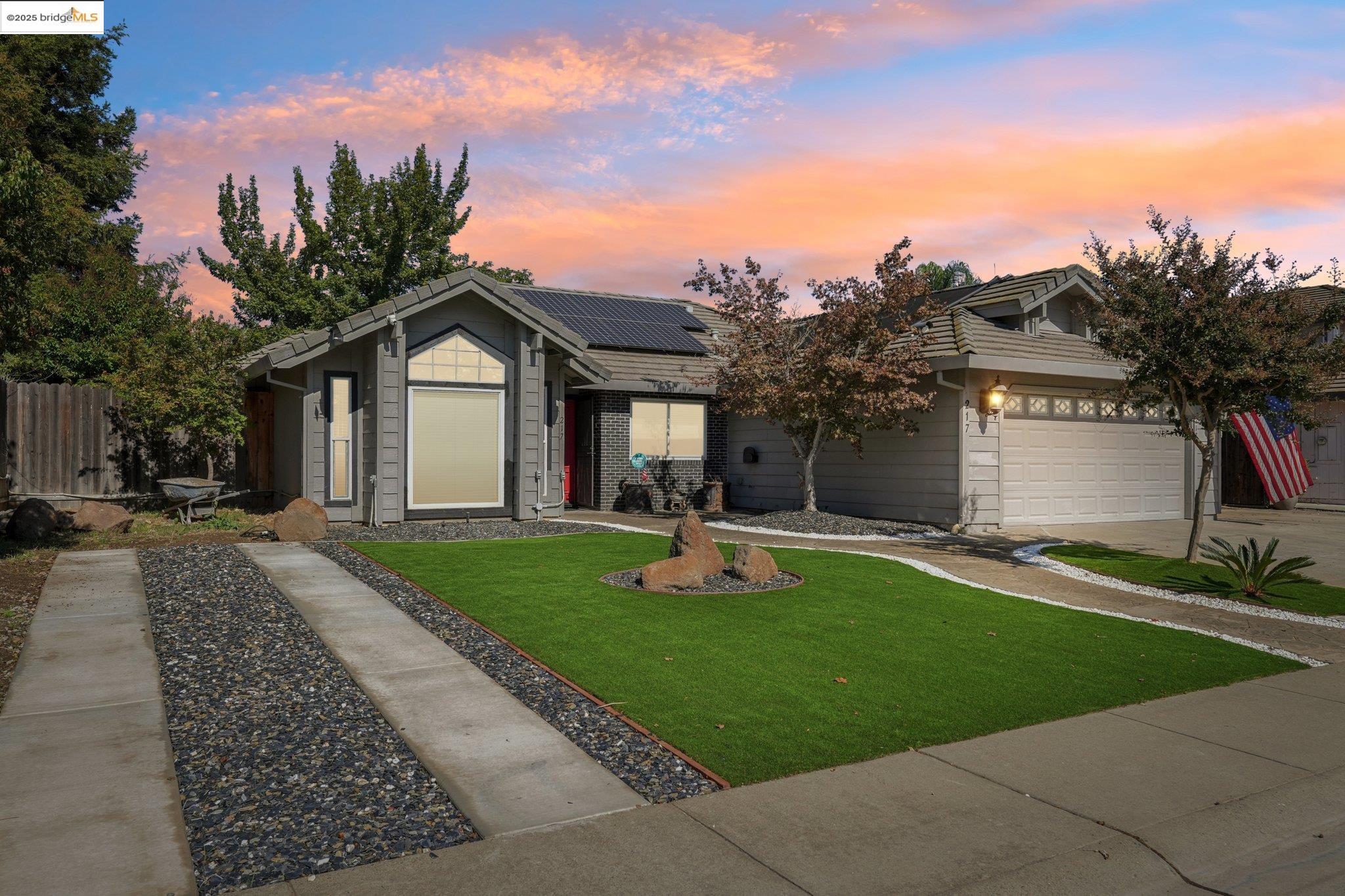 Front Image Thumbnail for EB41115448