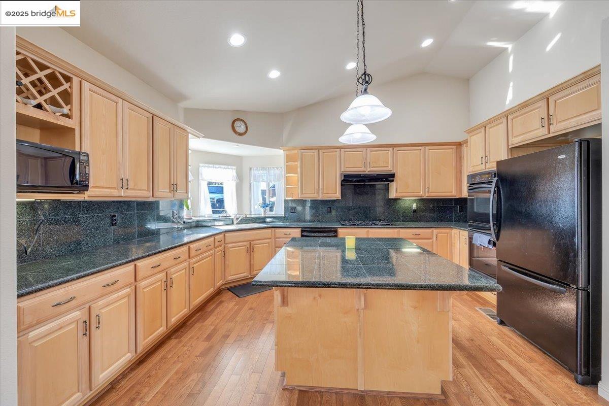 20405 Starr King Dr, Soulsbyville CA 95372 — photo 8