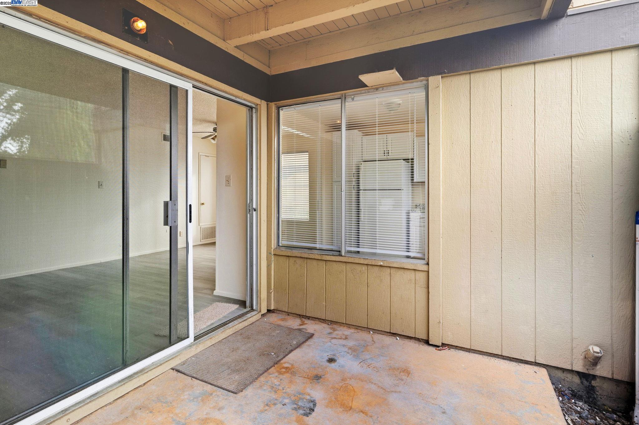 Detail Gallery Image 30 of 34 For 355 Parkview Ter #D1,  Vallejo,  CA 94589 - 2 Beds | 1 Baths