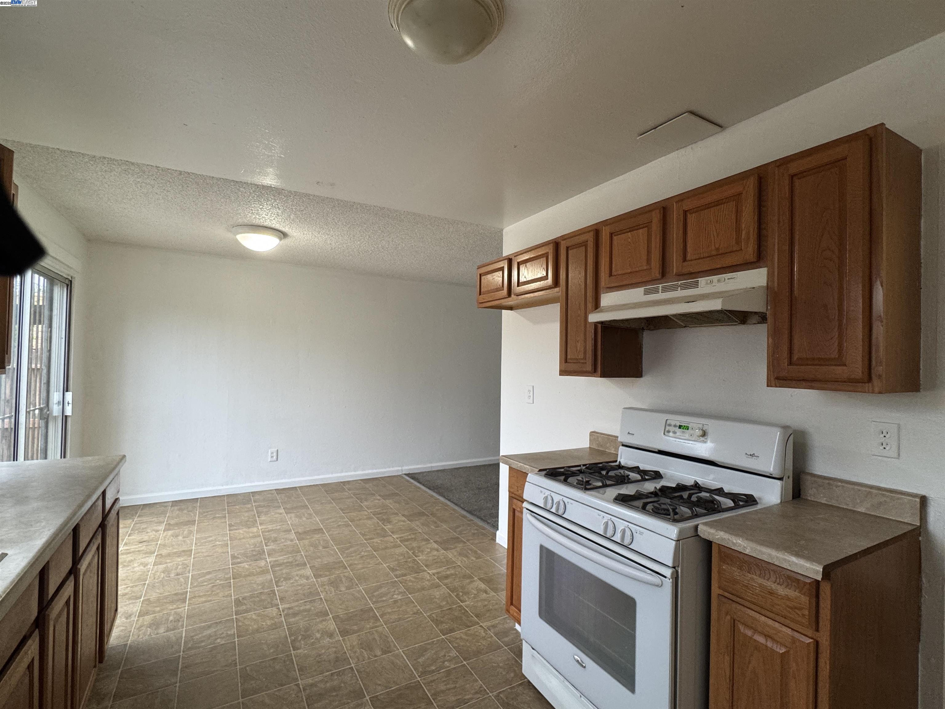 Detail Gallery Image 19 of 40 For 3338 Zamora Way, Stockton,  CA 95206 - 3 Beds | 1/1 Baths