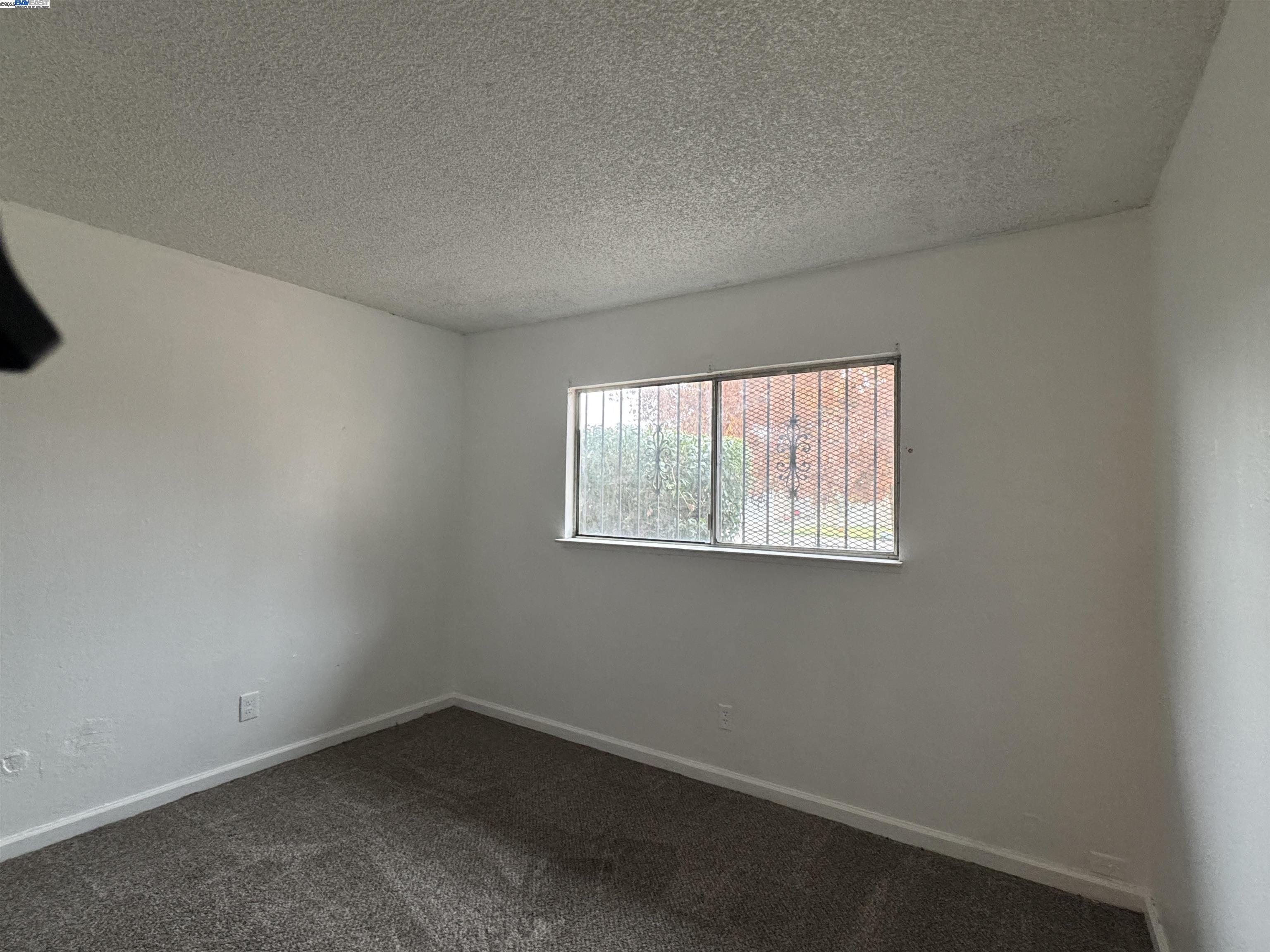 Detail Gallery Image 21 of 40 For 3338 Zamora Way, Stockton,  CA 95206 - 3 Beds | 1/1 Baths