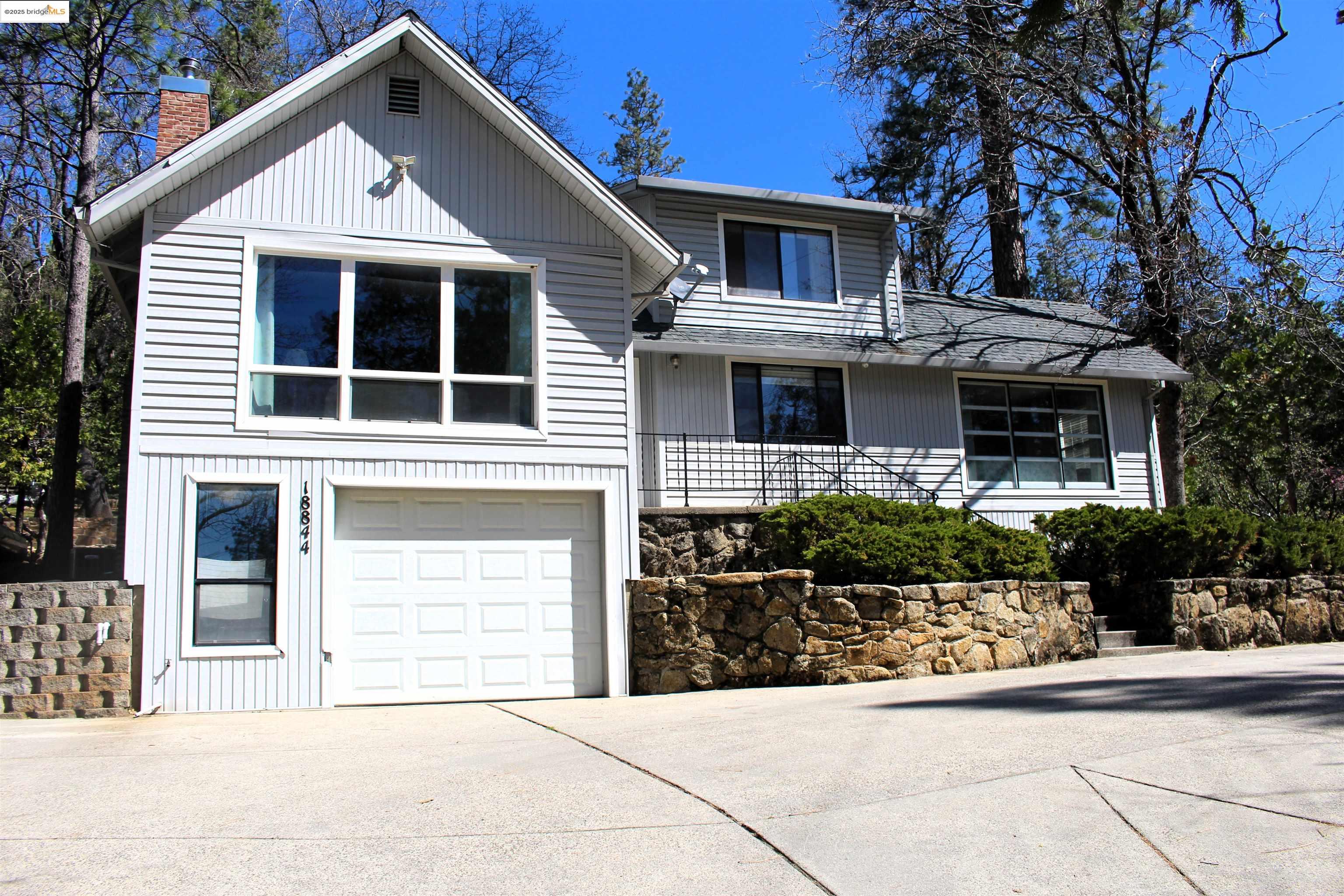 Front Image Thumbnail for EB41115603