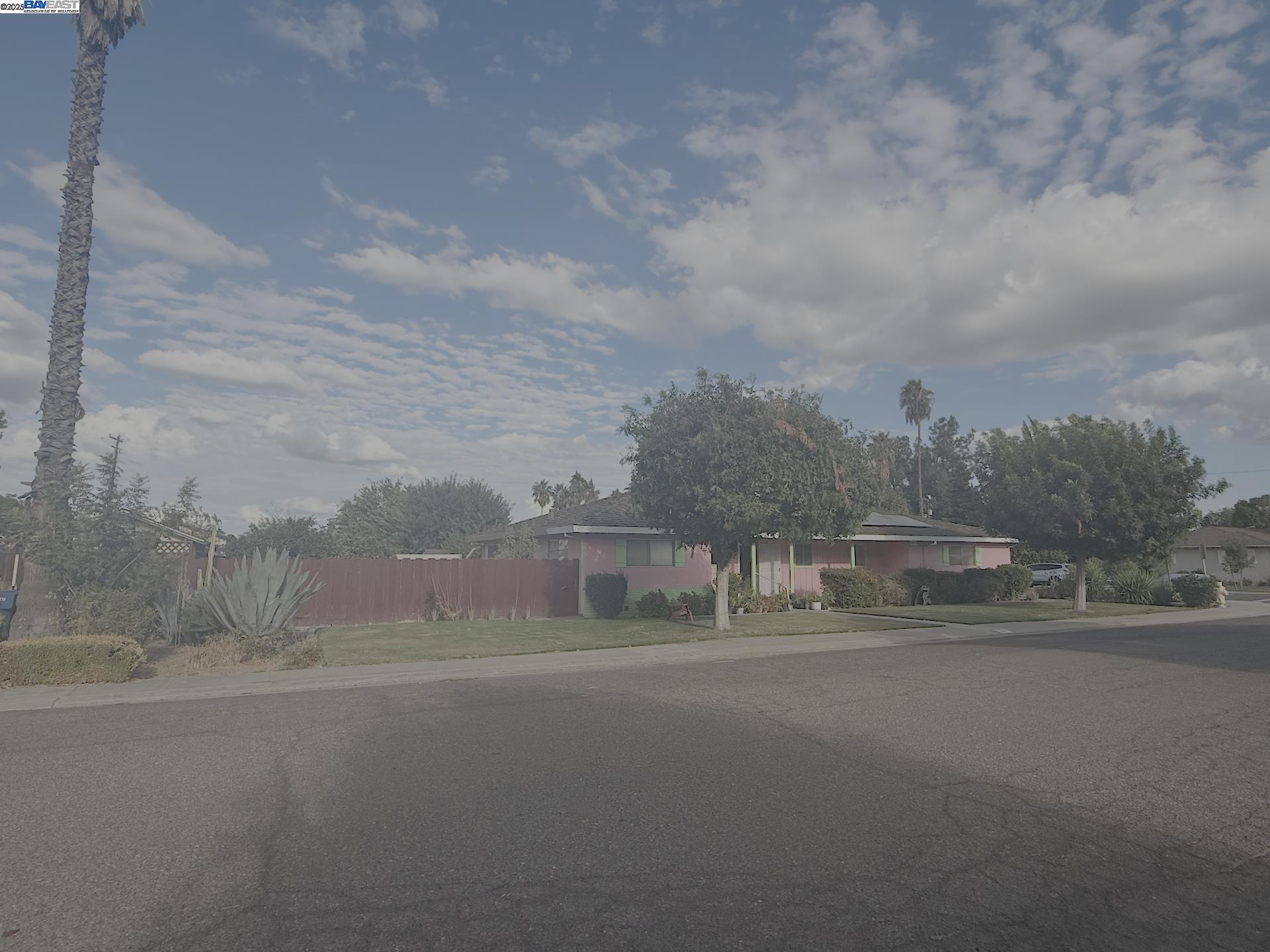 Detail Gallery Image 3 of 23 For 701 N 3rd St, Patterson,  CA 95363 - 3 Beds | 2 Baths