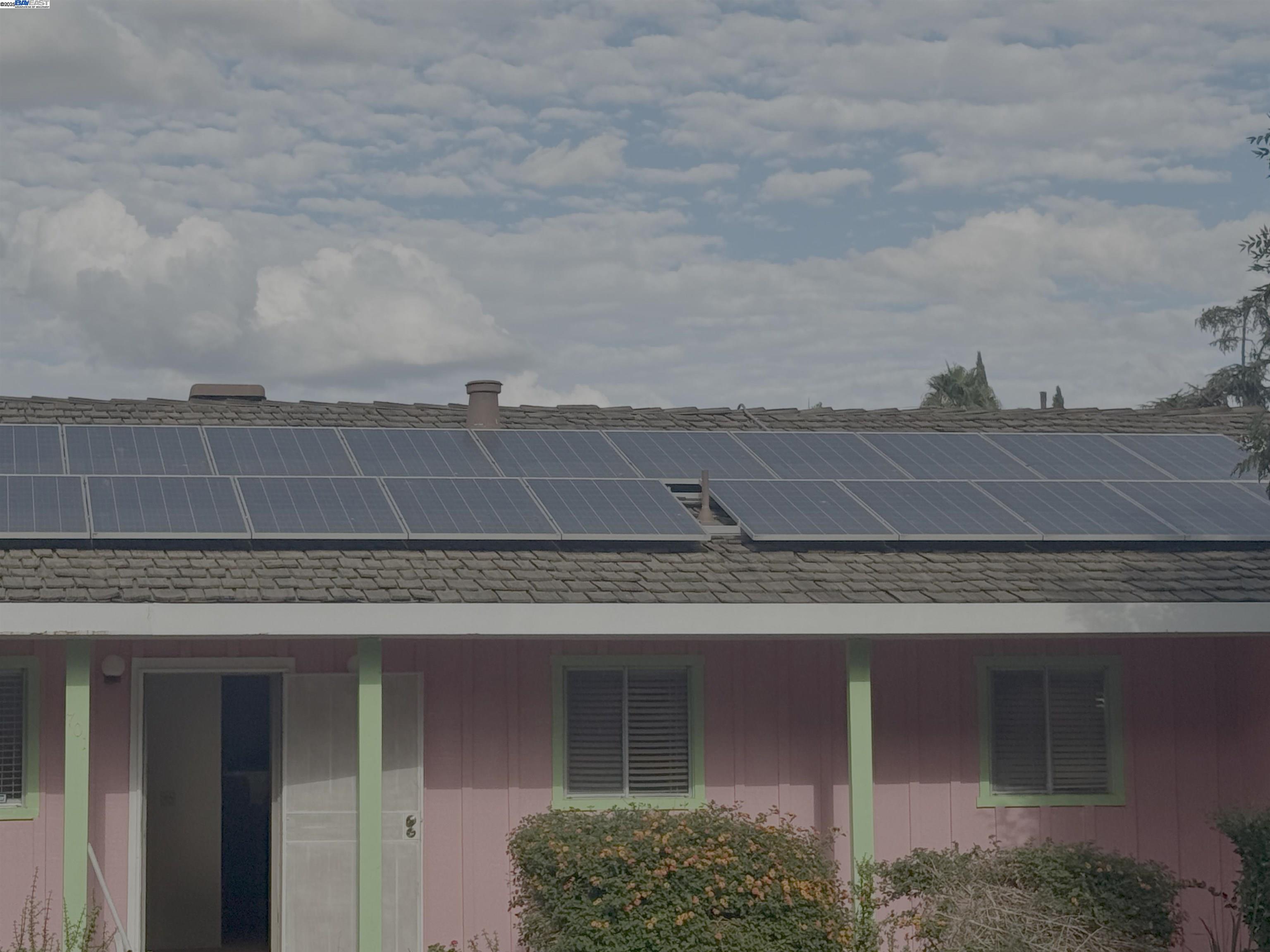 Detail Gallery Image 4 of 23 For 701 N 3rd St, Patterson,  CA 95363 - 3 Beds | 2 Baths