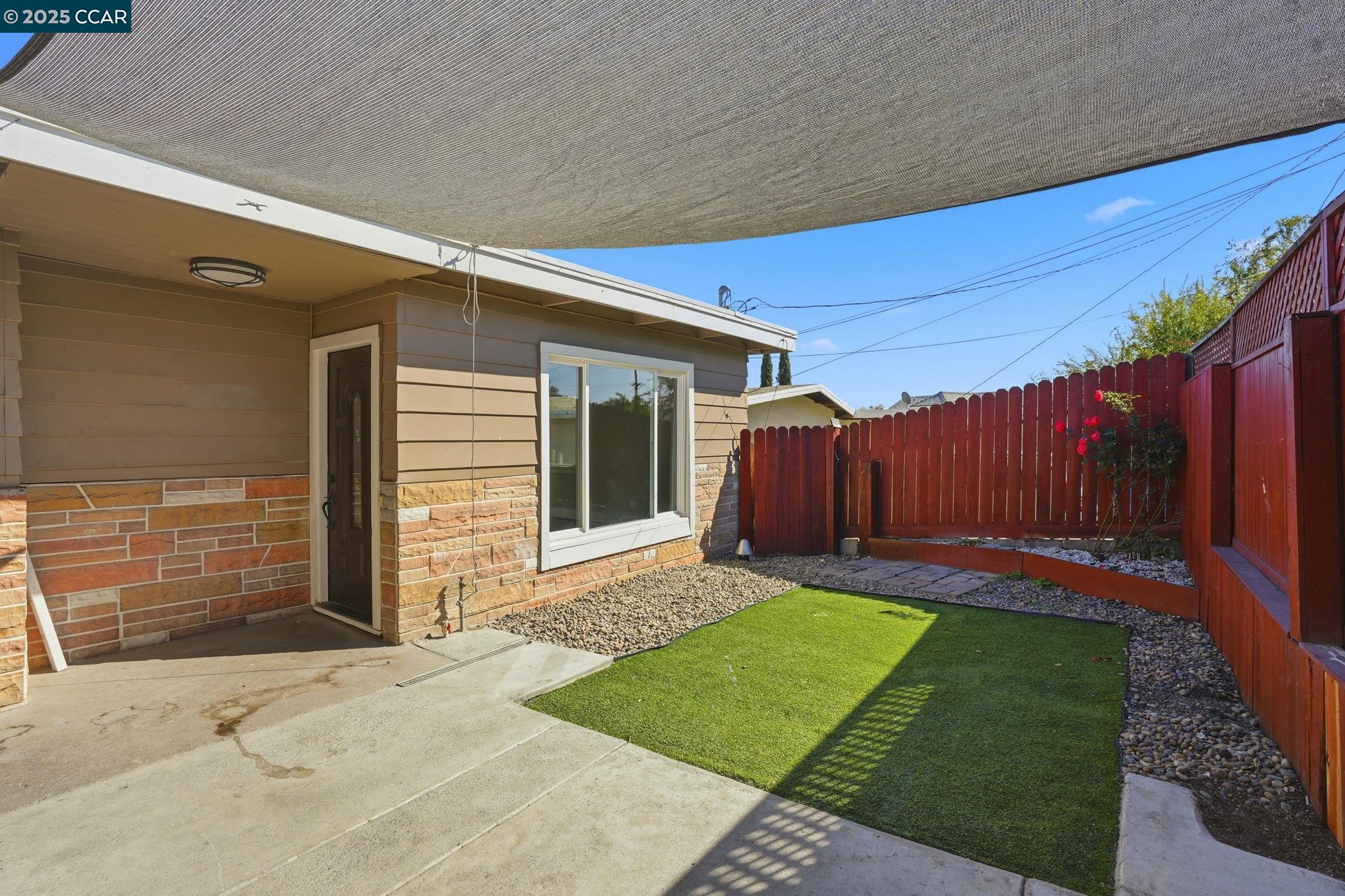 Front Image Thumbnail for CC41115861