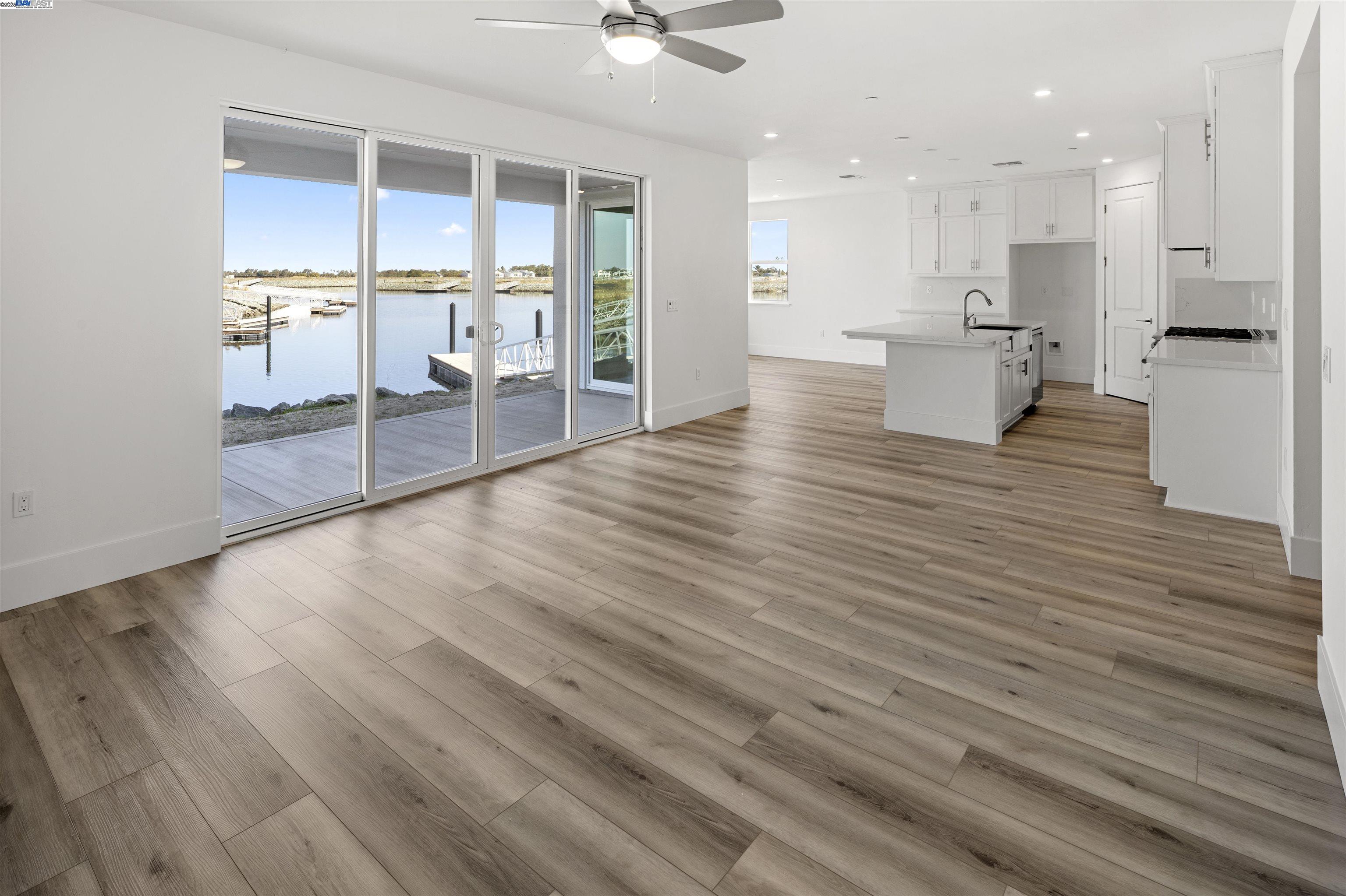 Detail Gallery Image 7 of 35 For 3641 Delta Coves Drive, Bethel Island,  CA 94511 - 5 Beds | 3 Baths