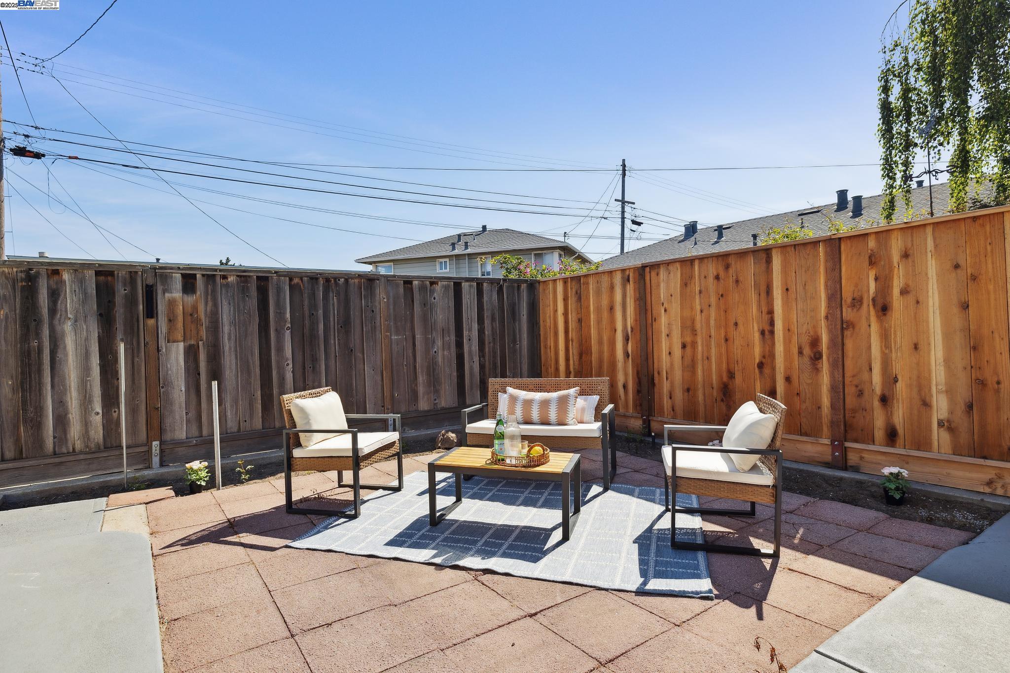 Detail Gallery Image 28 of 28 For 108 Cypress St #D,  Alameda,  CA 94501 - 2 Beds | 1 Baths