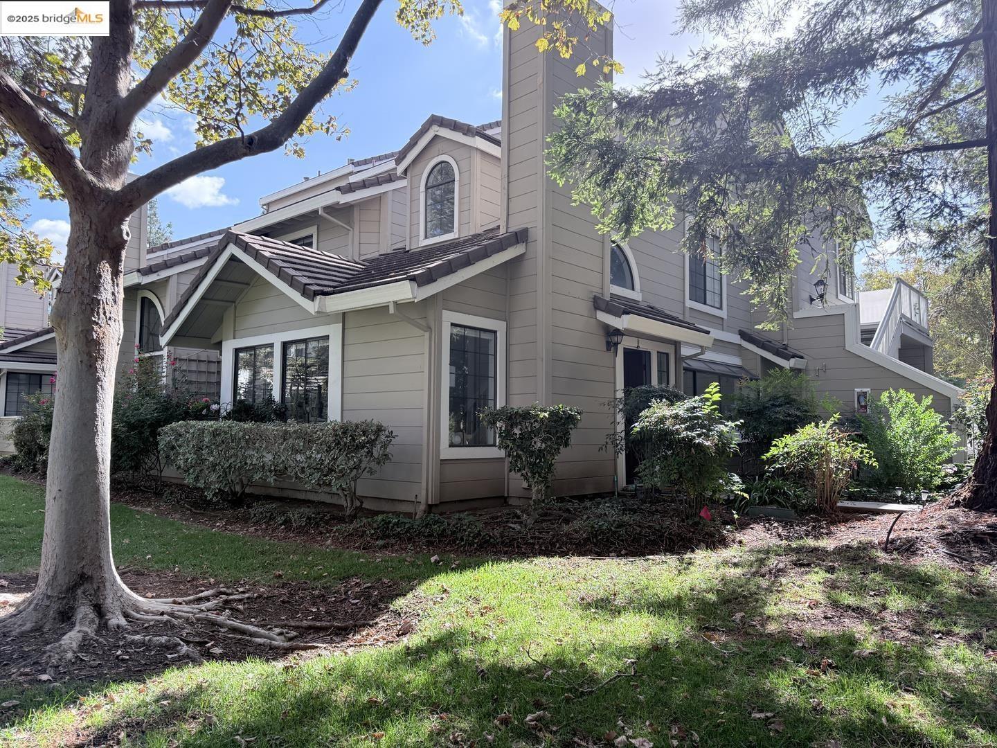 Detail Gallery Image 38 of 52 For 2561 Yerba Bank Ct #0,  San Jose,  CA 95121 - 3 Beds | 2 Baths