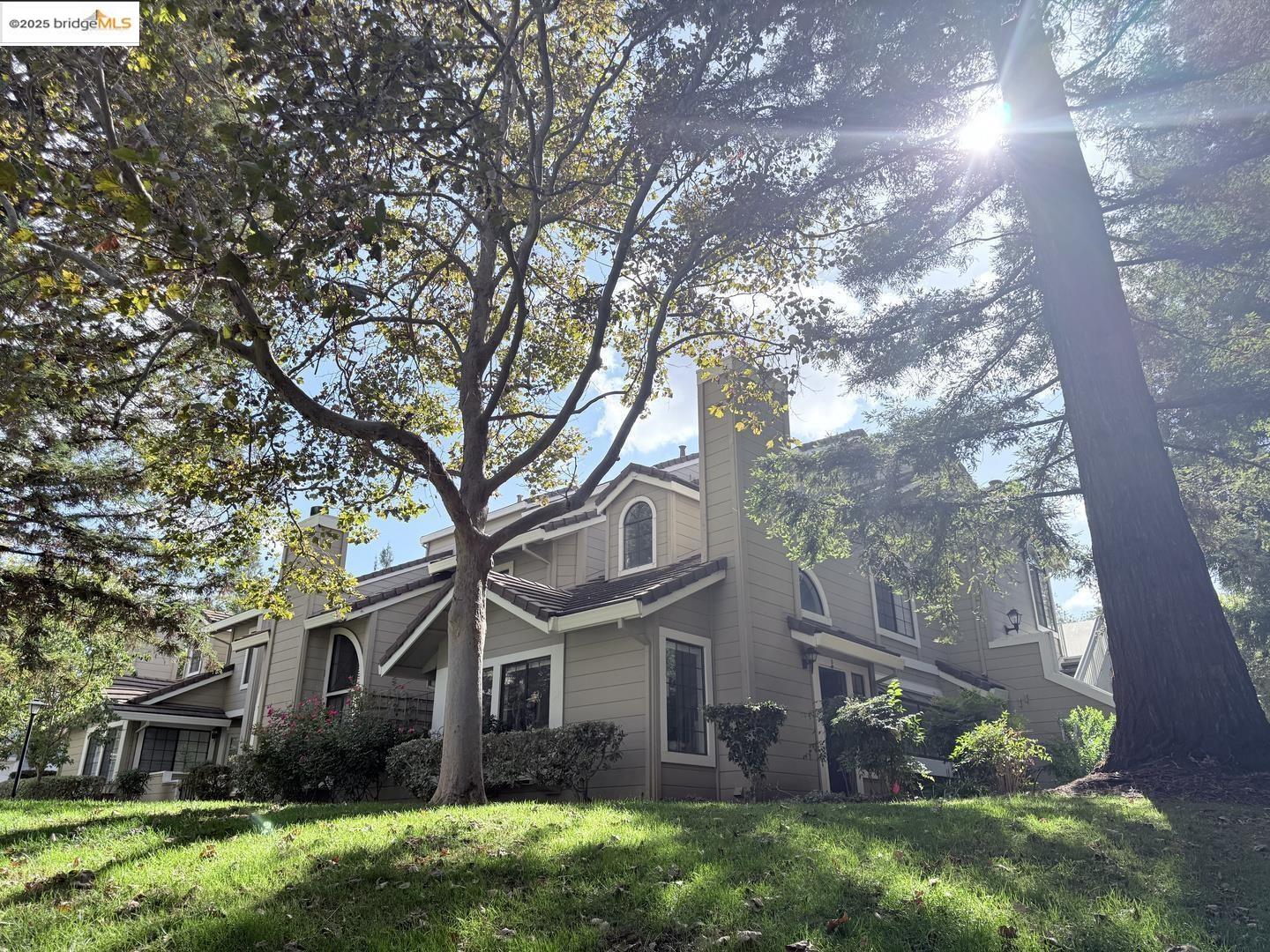 Detail Gallery Image 41 of 52 For 2561 Yerba Bank Ct #0,  San Jose,  CA 95121 - 3 Beds | 2 Baths