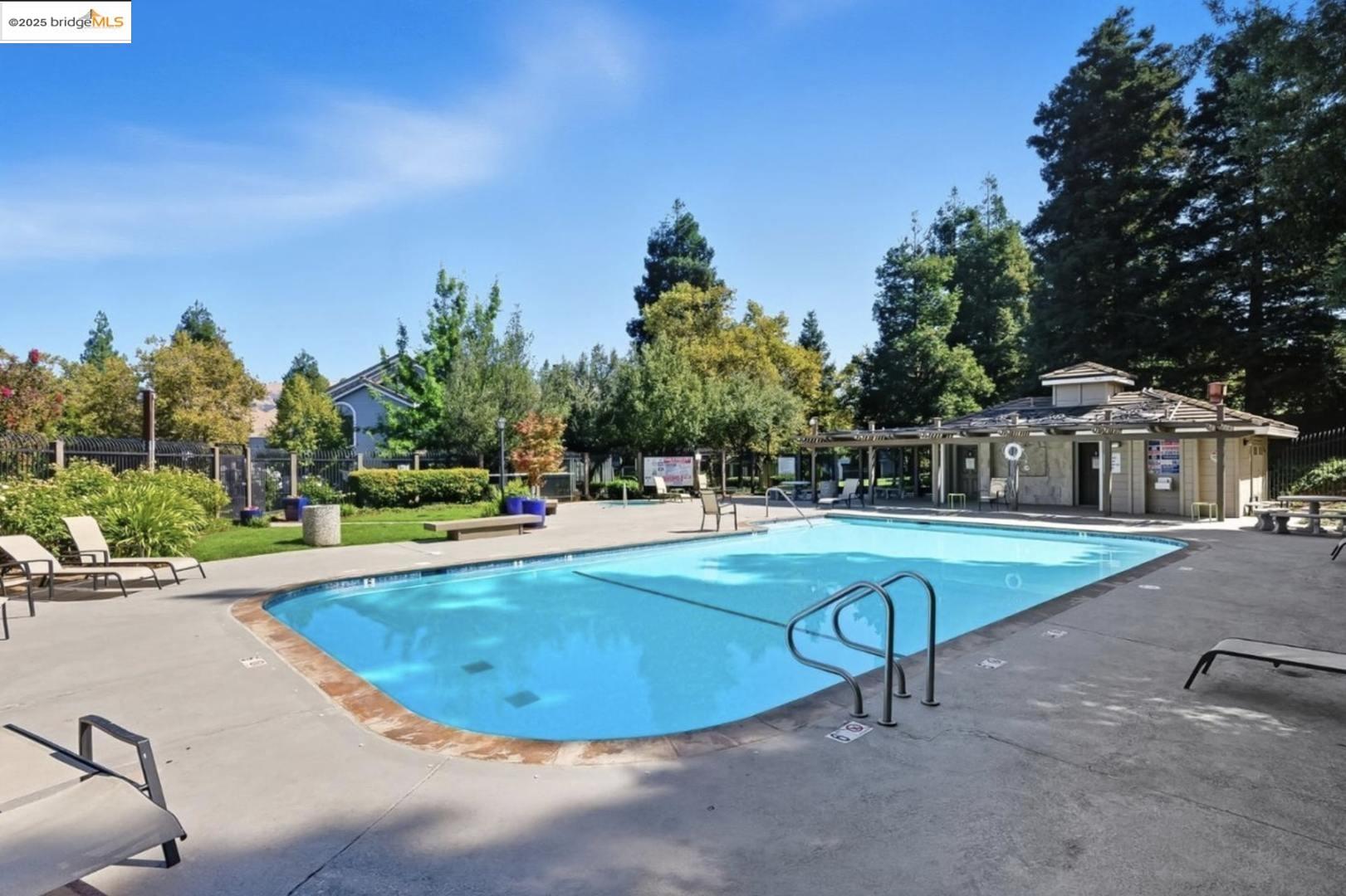 Detail Gallery Image 50 of 52 For 2561 Yerba Bank Ct #0,  San Jose,  CA 95121 - 3 Beds | 2 Baths