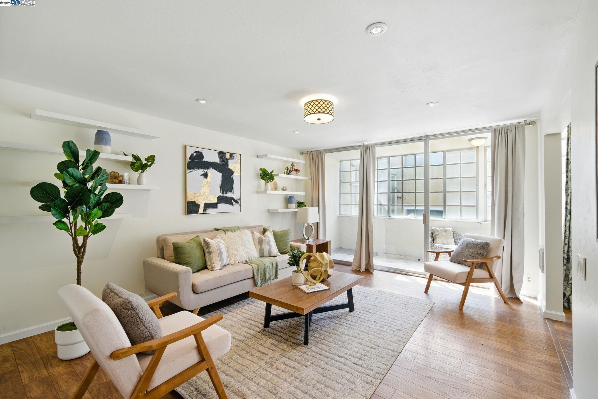 Front Image Thumbnail for BE41116015