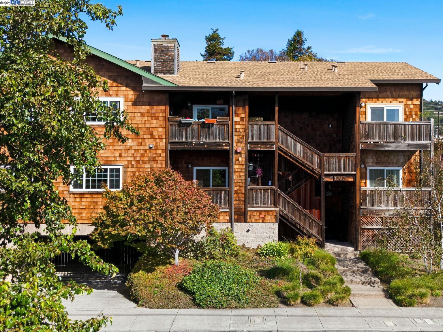 Detail Gallery Image 15 of 60 For 1708 Lexington Ave #2,  El Cerrito,  CA 94530 - 2 Beds | 1 Baths