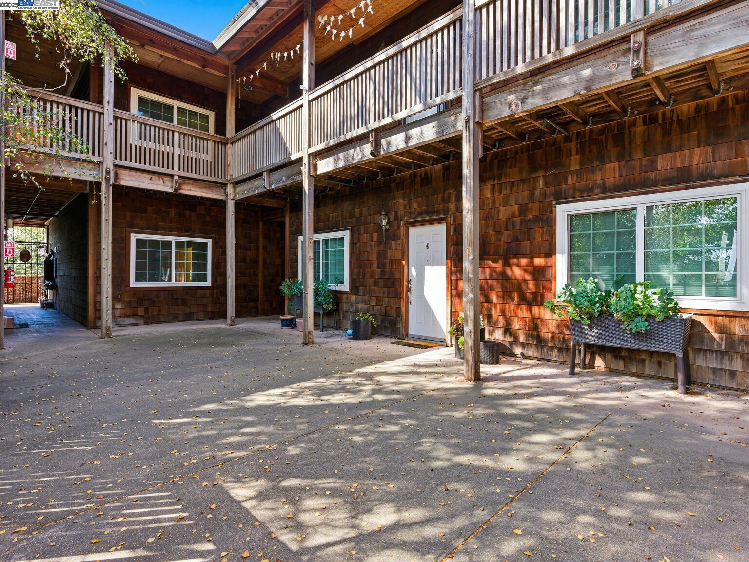 Detail Gallery Image 43 of 60 For 1708 Lexington Ave #2,  El Cerrito,  CA 94530 - 2 Beds | 1 Baths