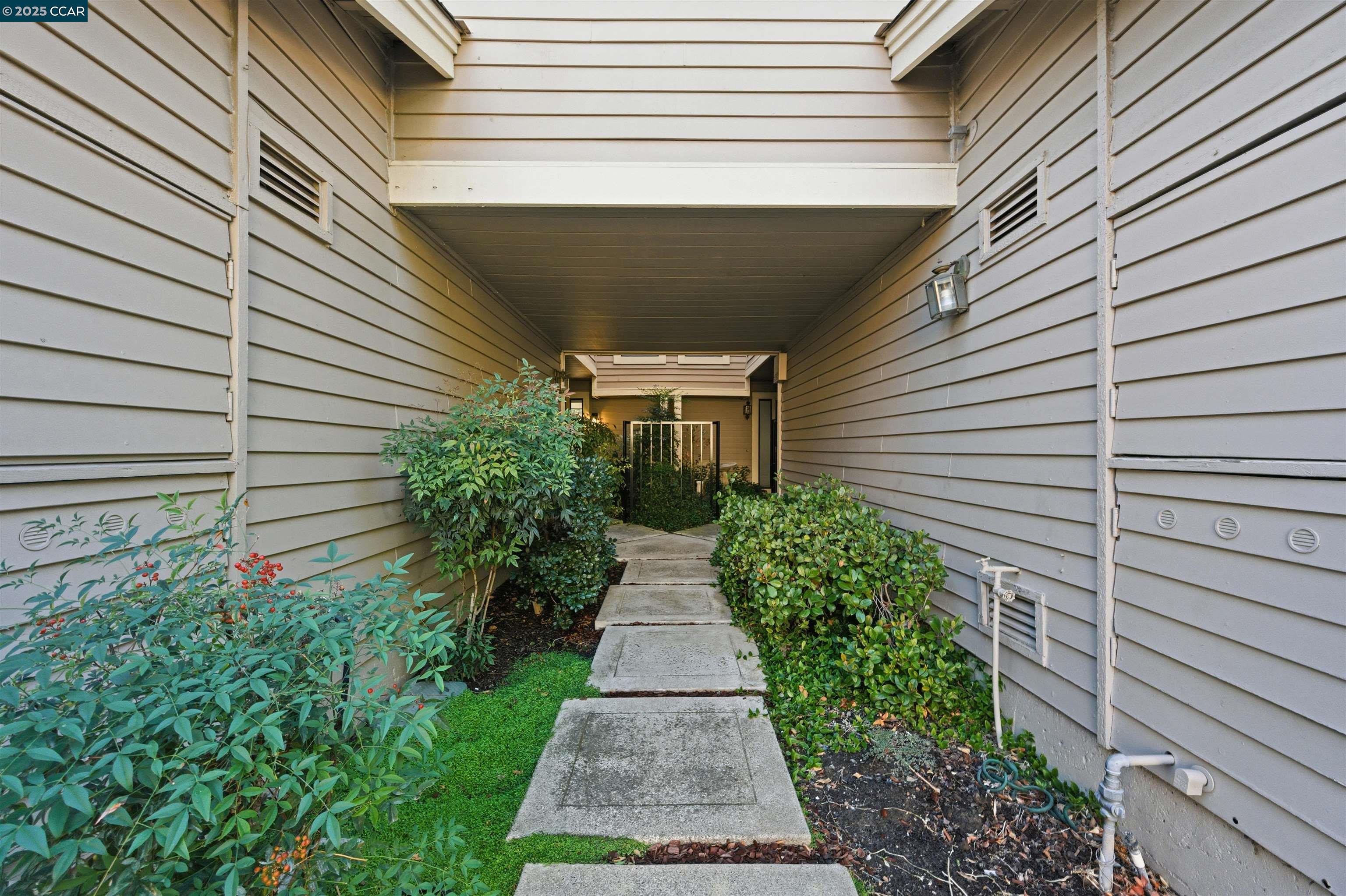 Photo #3: 41116099 Listing: Photo #3