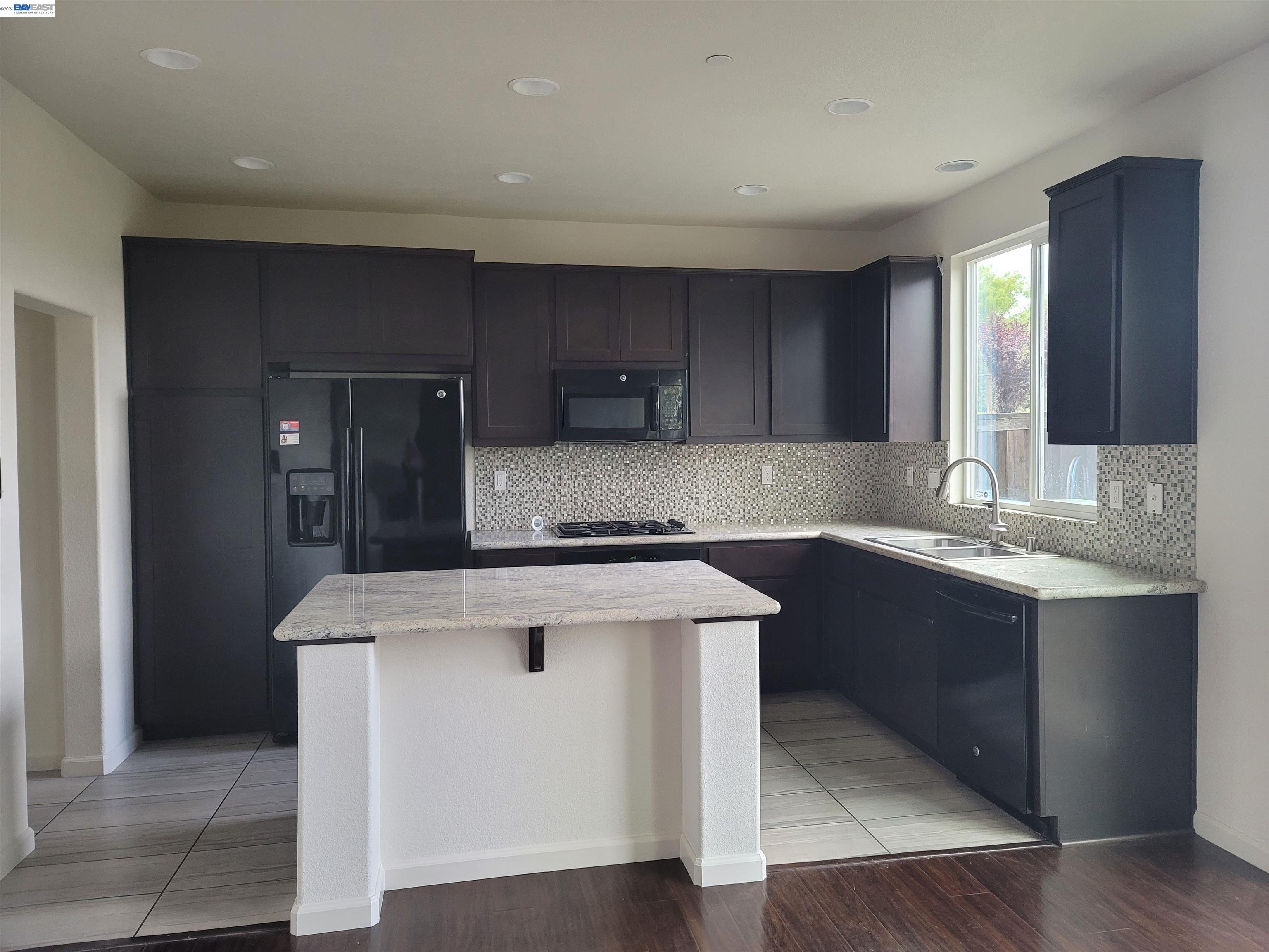 2746 Gracie Pl, Fairfield CA 94533 — photo 8