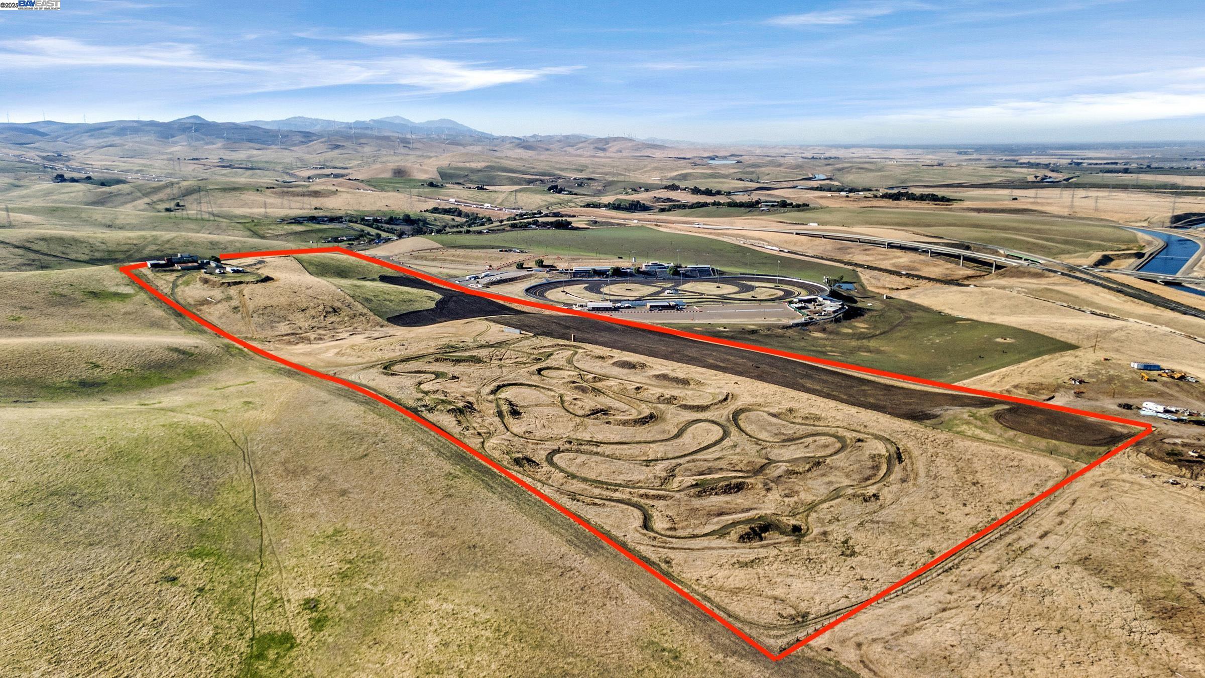 Detail Gallery Image 11 of 52 For 17011 Midway Rd, Tracy,  CA 95377 - 4 Beds | 3 Baths