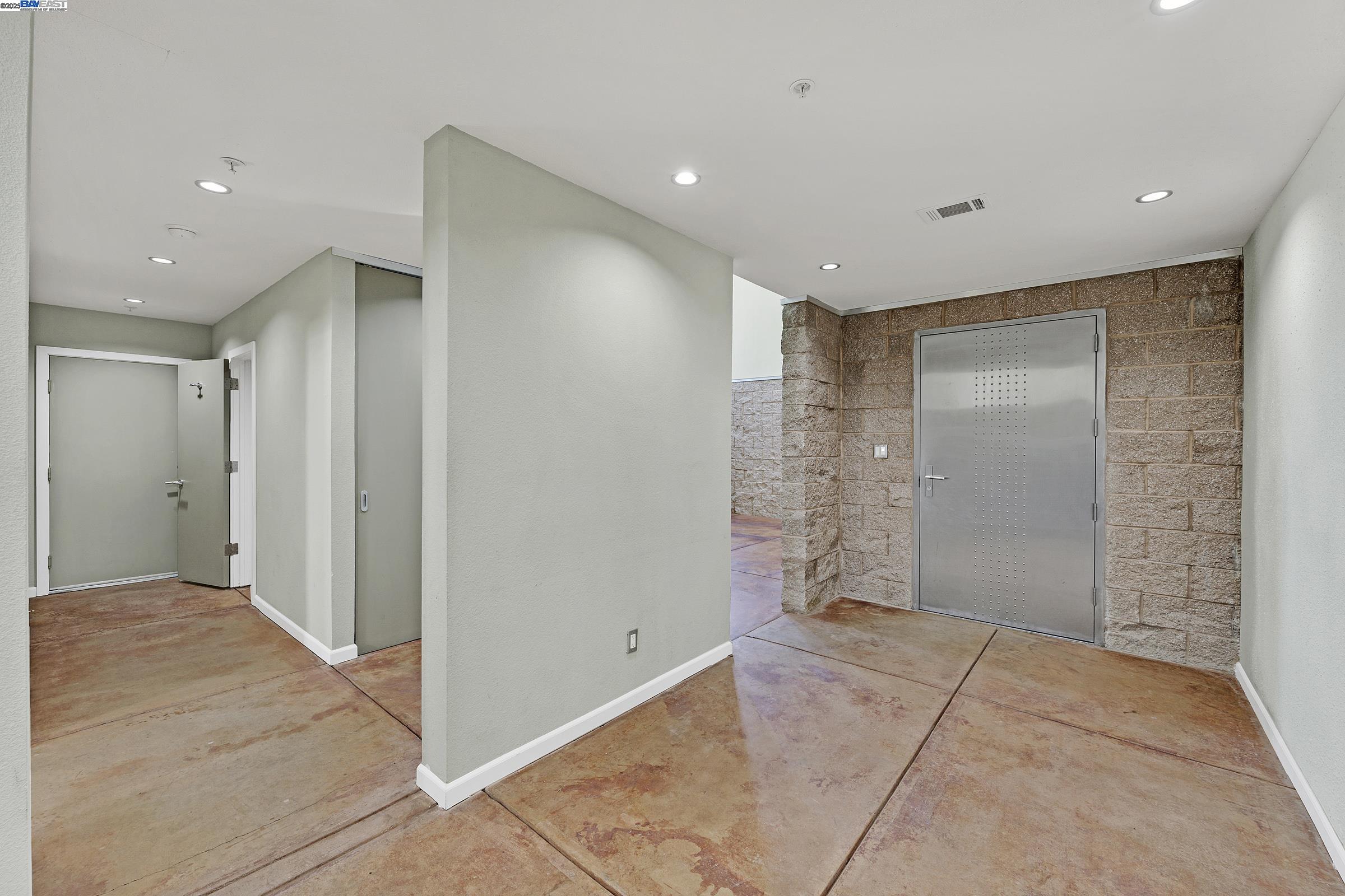 Detail Gallery Image 14 of 52 For 17011 Midway Rd, Tracy,  CA 95377 - 4 Beds | 3 Baths