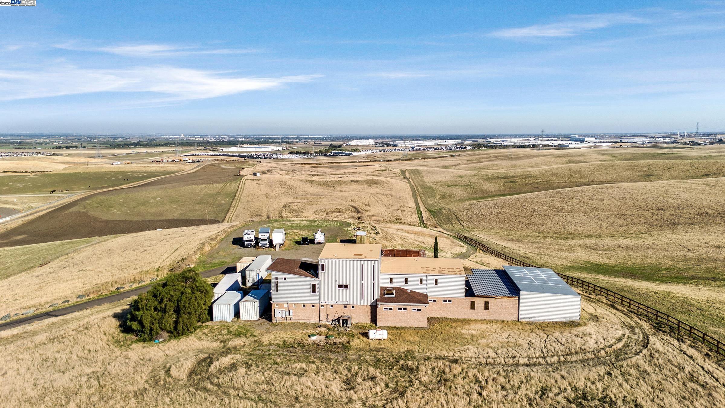 Detail Gallery Image 7 of 52 For 17011 Midway Rd, Tracy,  CA 95377 - 4 Beds | 3 Baths