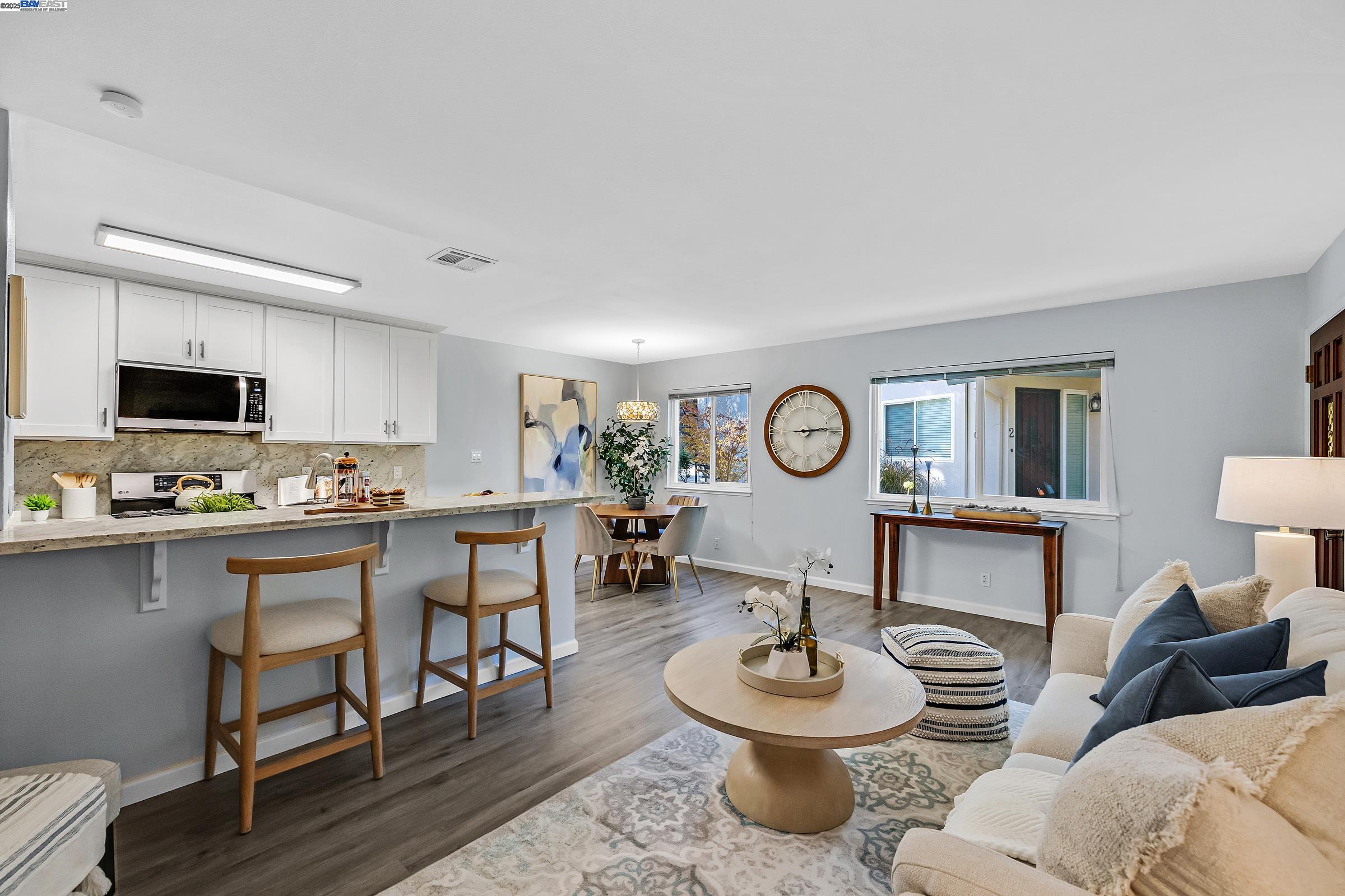 Photo #4: 41116167 Listing: Photo #4