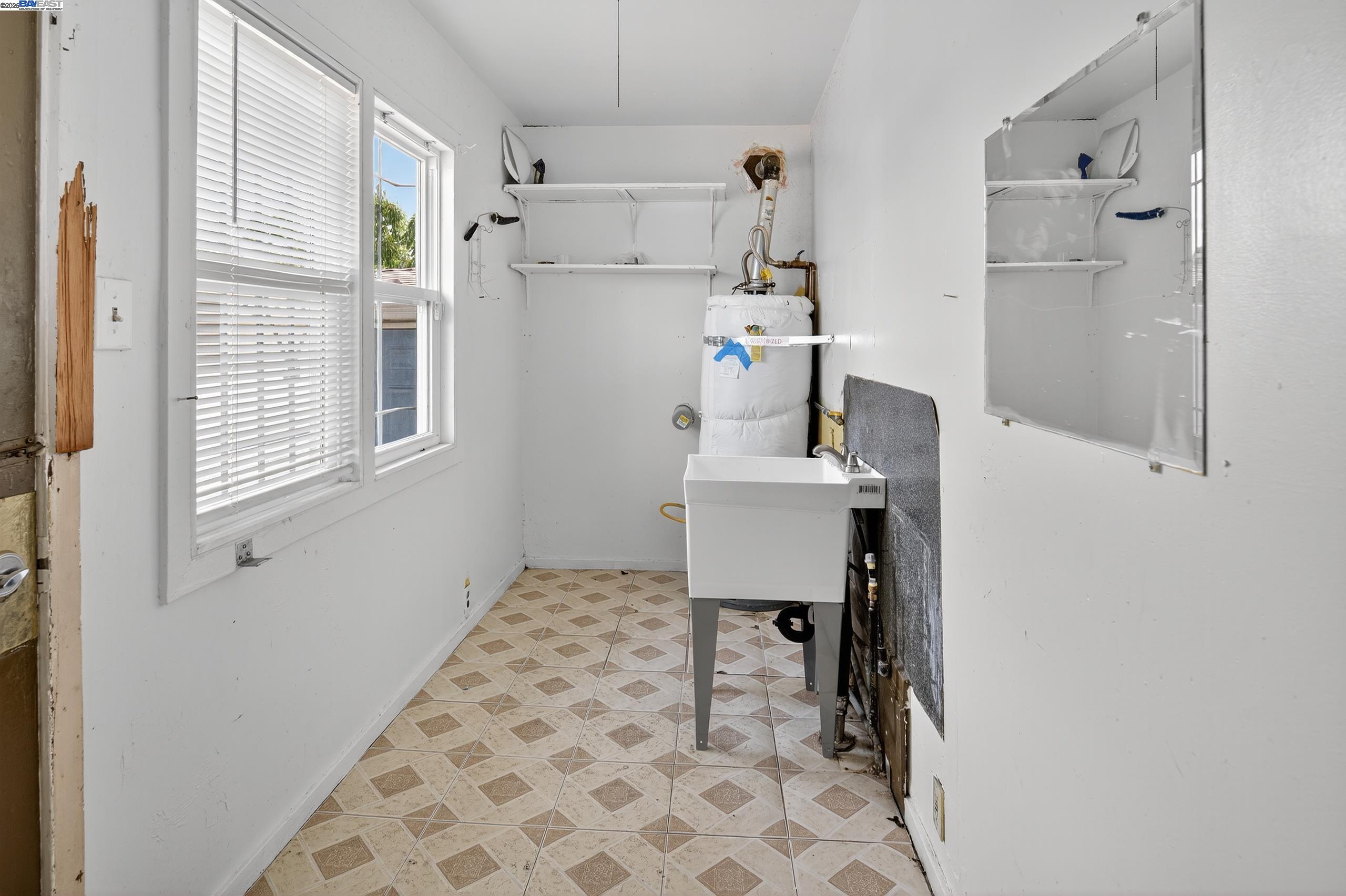 7412 Weld St, Oakland, CA, 94621