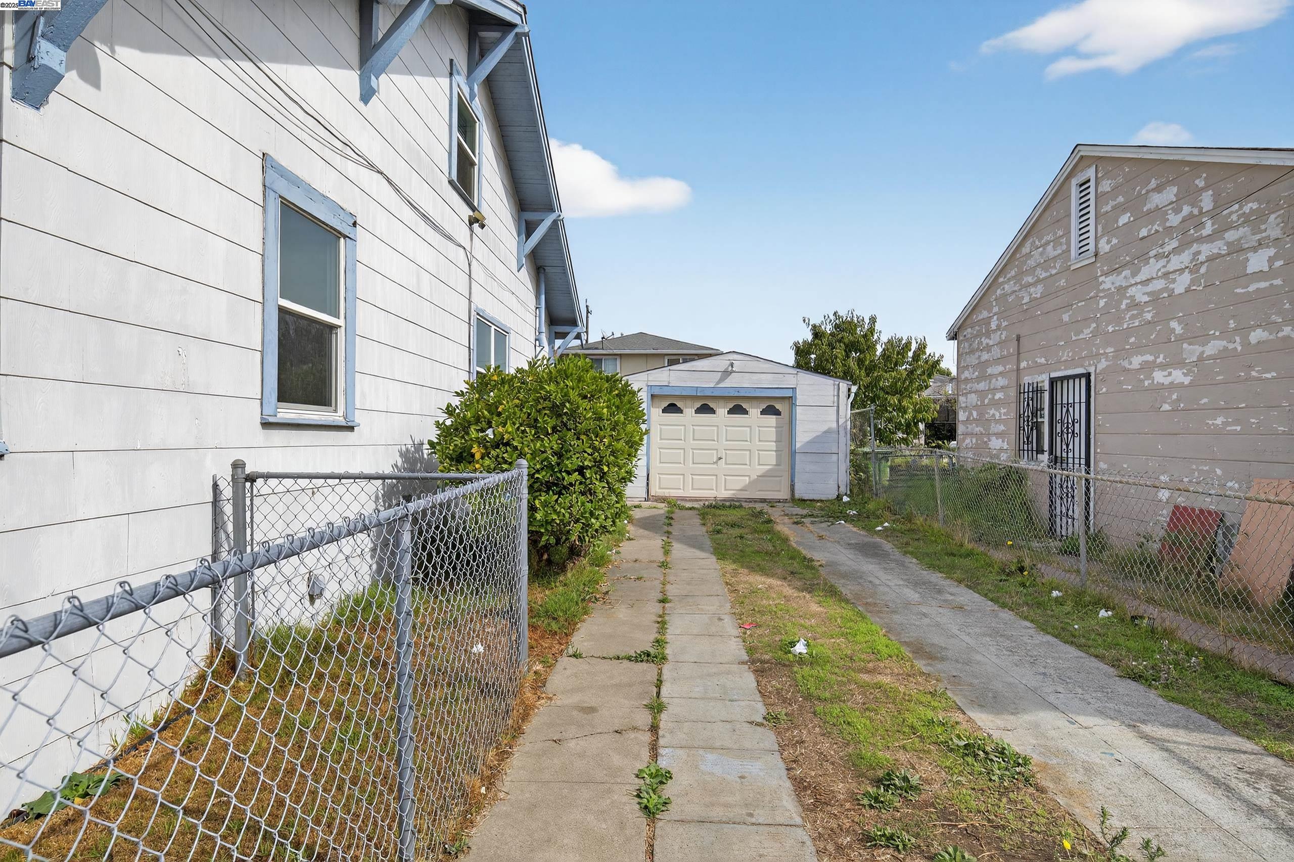 7412 Weld St, Oakland, CA, 94621