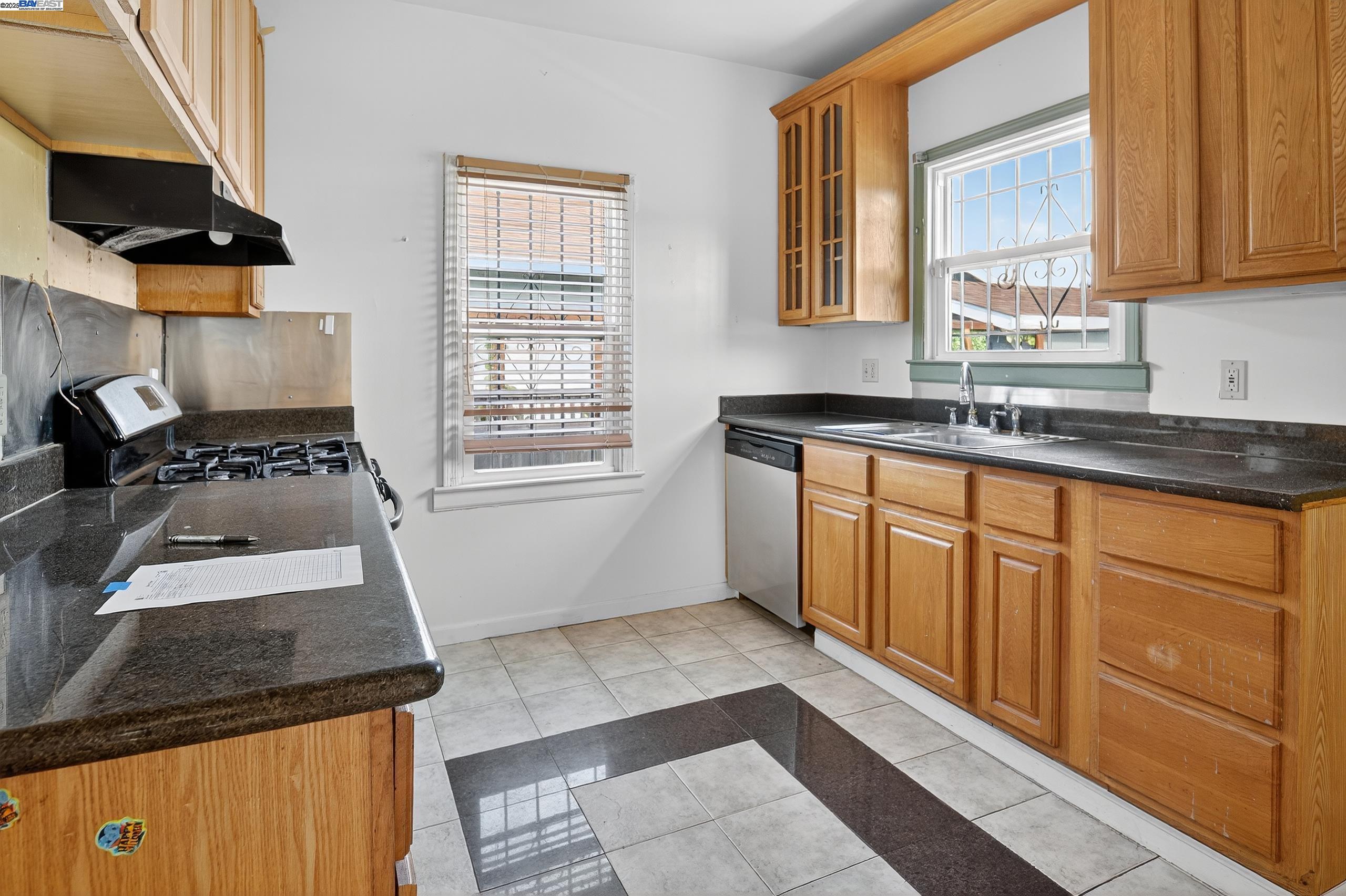 7412 Weld St, Oakland, CA, 94621