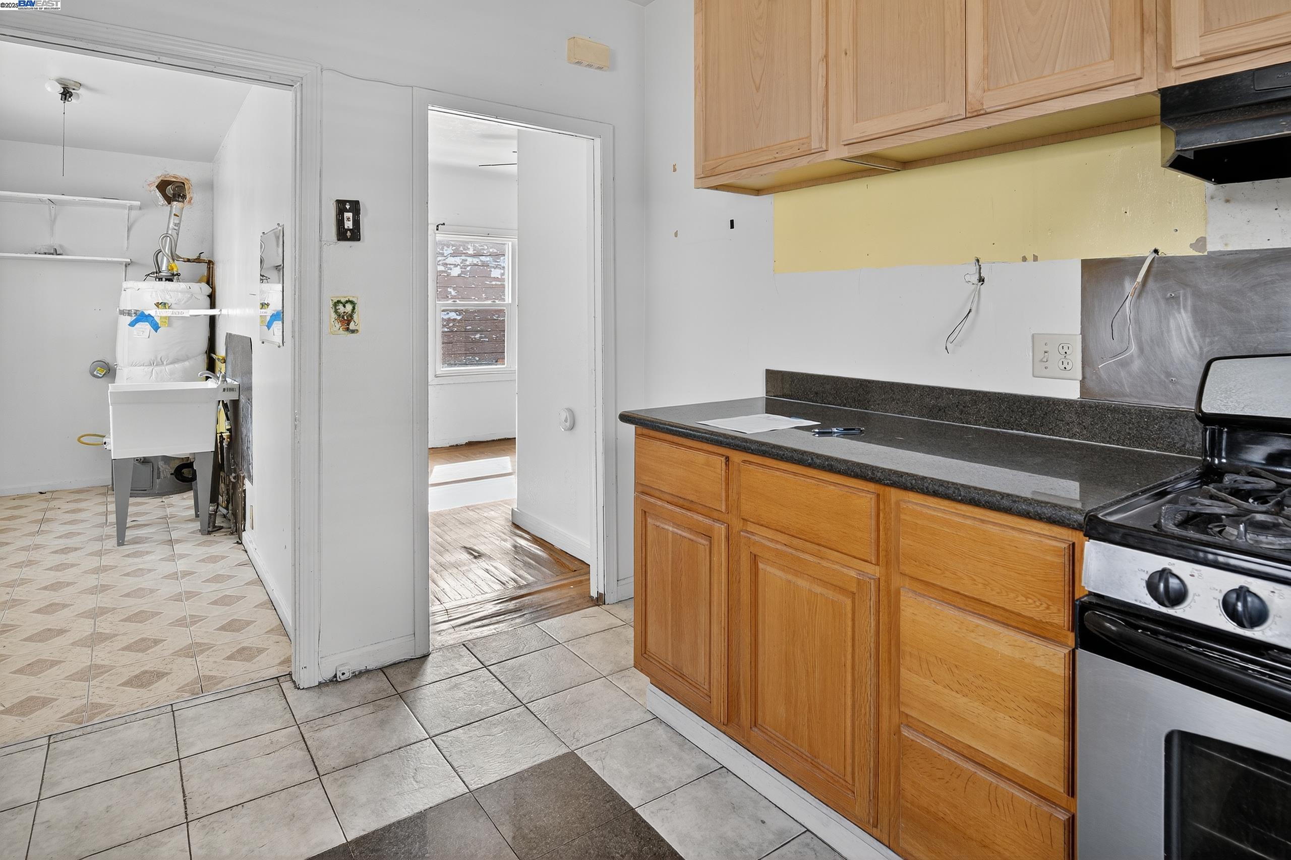 7412 Weld St, Oakland, CA, 94621