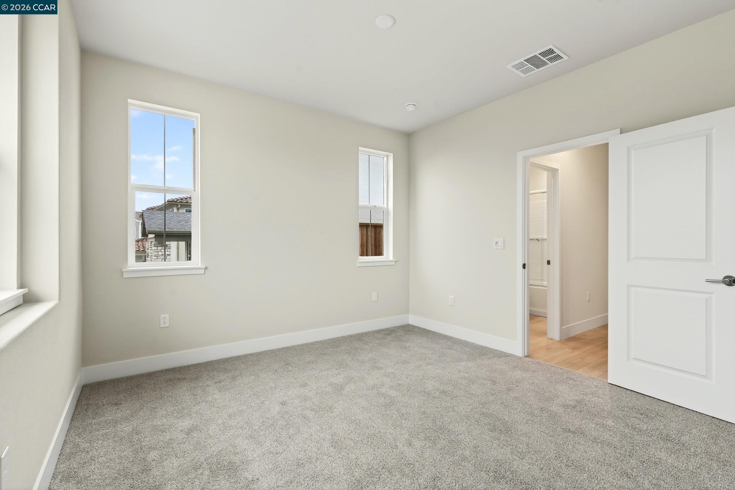 Detail Gallery Image 23 of 26 For 5609 Majestic Oak Way, Antioch,  CA 94531 - 3 Beds | 2/1 Baths