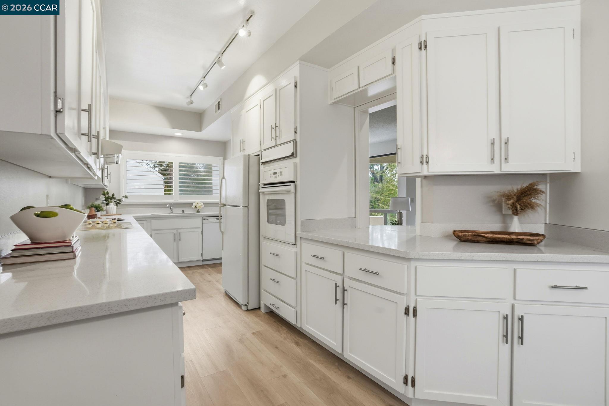 Photo #14: 41116416 Listing: Photo #14