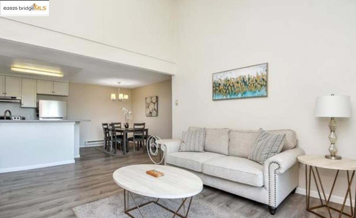 Detail Gallery Image 12 of 36 For 1333 N Camino Alto #249,  Vallejo,  CA 94589 - 3 Beds | 2 Baths