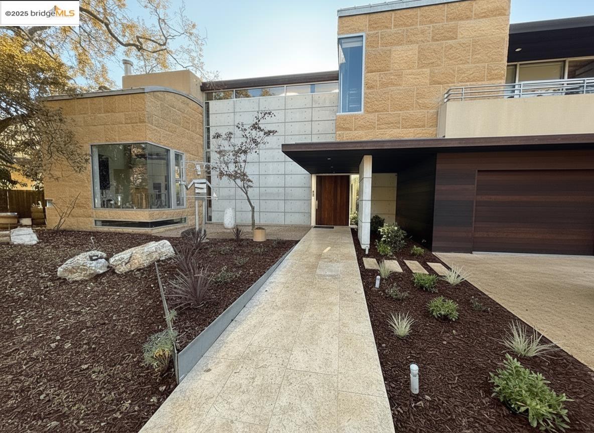 Detail Gallery Image 2 of 42 For 4000 Manzana Lane, Palo Alto,  CA 94306 - 6 Beds | 6 Baths