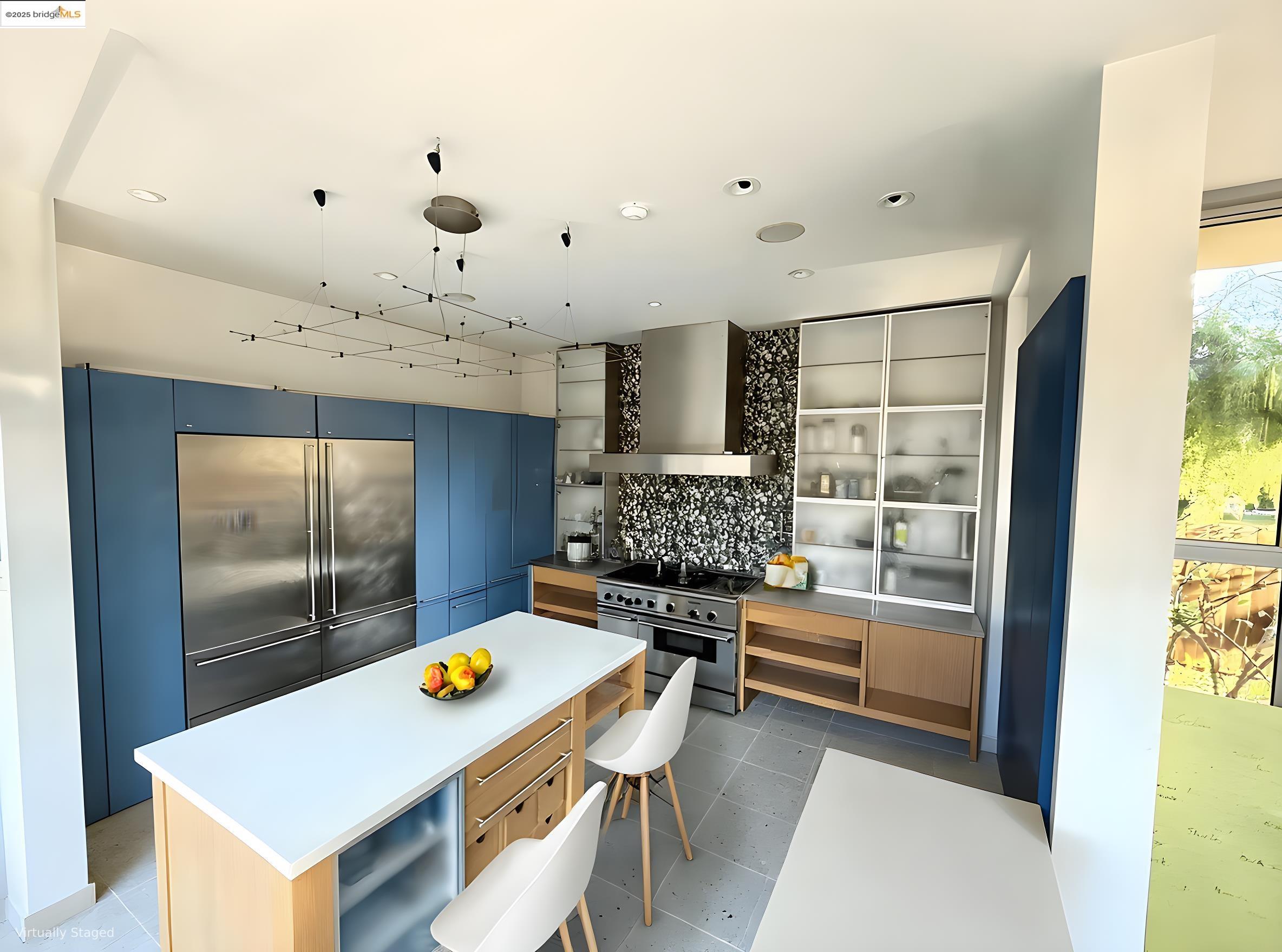 Detail Gallery Image 14 of 42 For 4000 Manzana Lane, Palo Alto,  CA 94306 - 6 Beds | 6 Baths