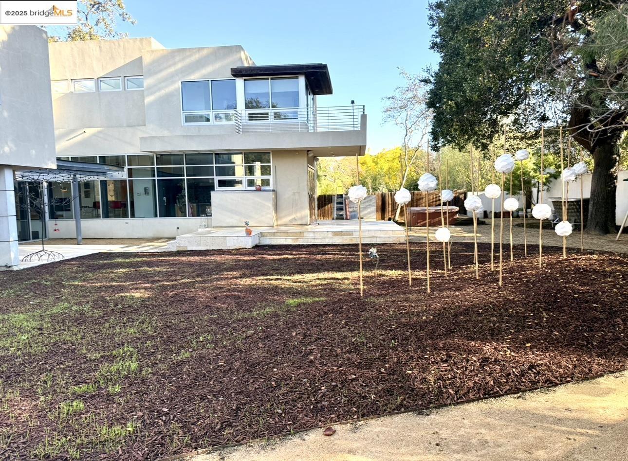 Detail Gallery Image 33 of 42 For 4000 Manzana Lane, Palo Alto,  CA 94306 - 6 Beds | 6 Baths