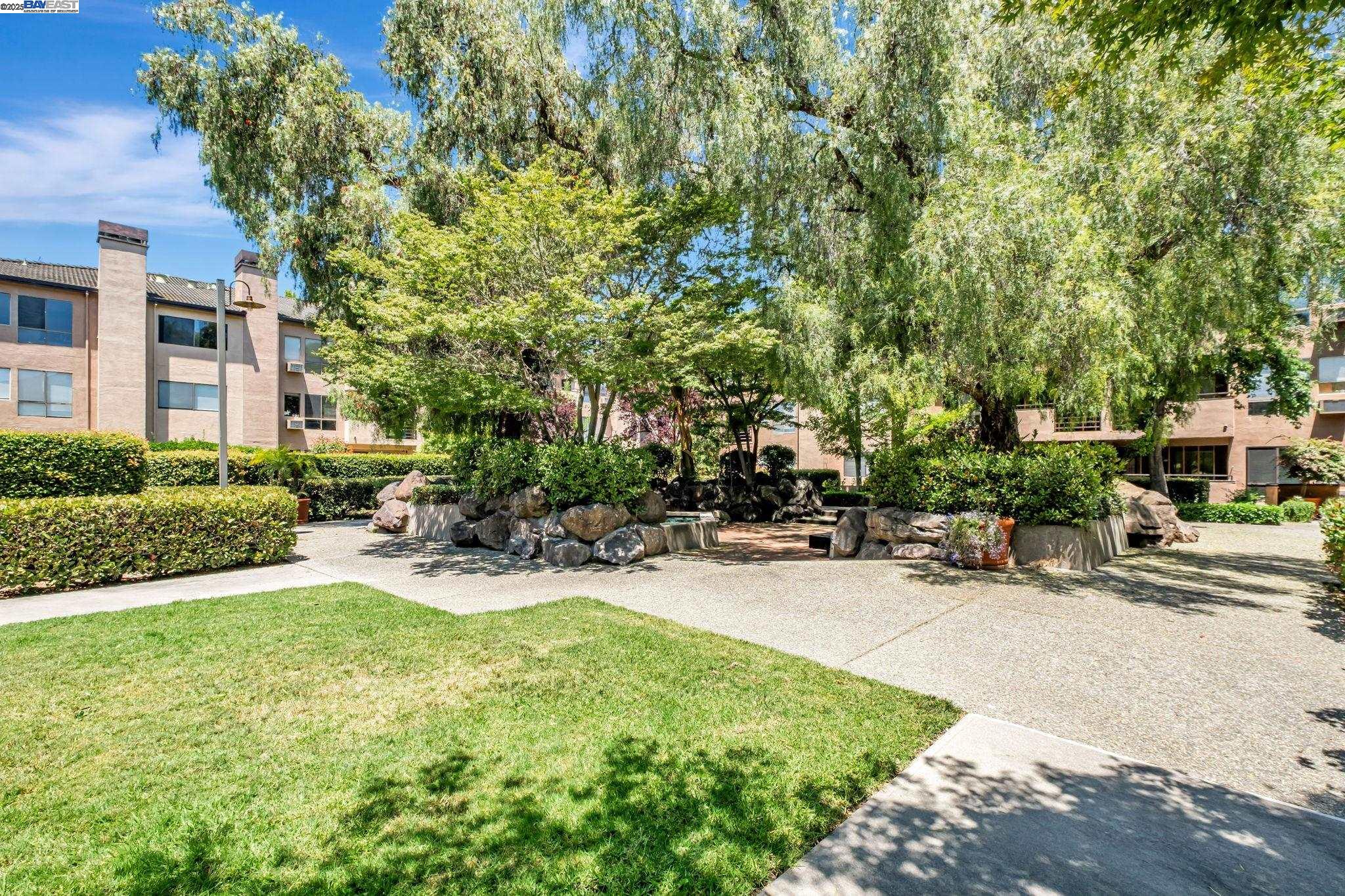 Detail Gallery Image 33 of 46 For 39199 Guardino Drive #179,  Fremont,  CA 94538 - 2 Beds | 2 Baths