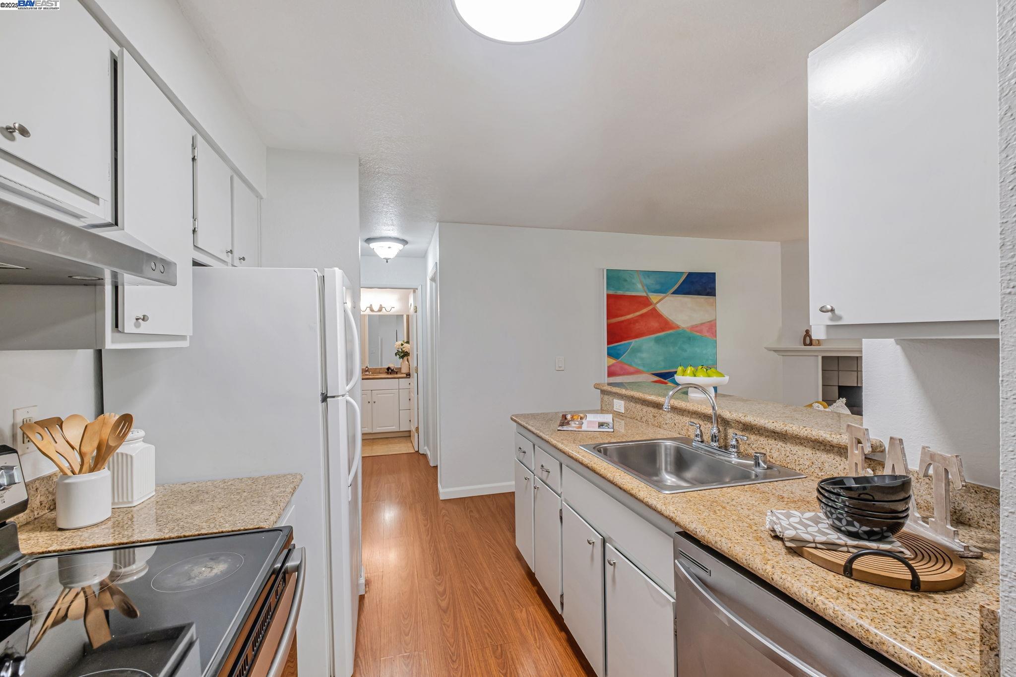 Detail Gallery Image 8 of 46 For 39199 Guardino Drive #179,  Fremont,  CA 94538 - 2 Beds | 2 Baths